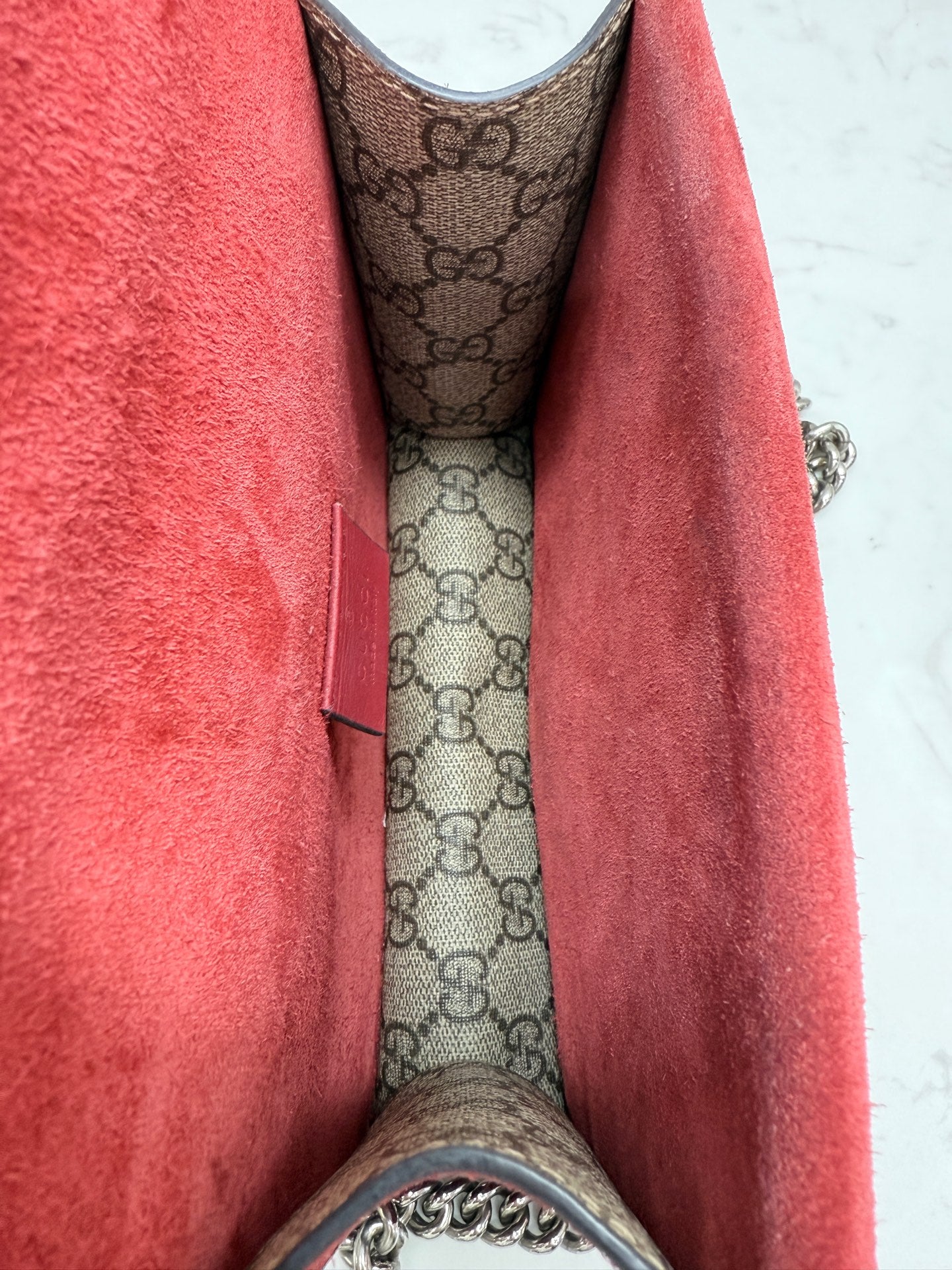 Gucci - Dionysus Small Shoulder Bag - GG Supreme canvas and red suede - Red and Beige - (small)