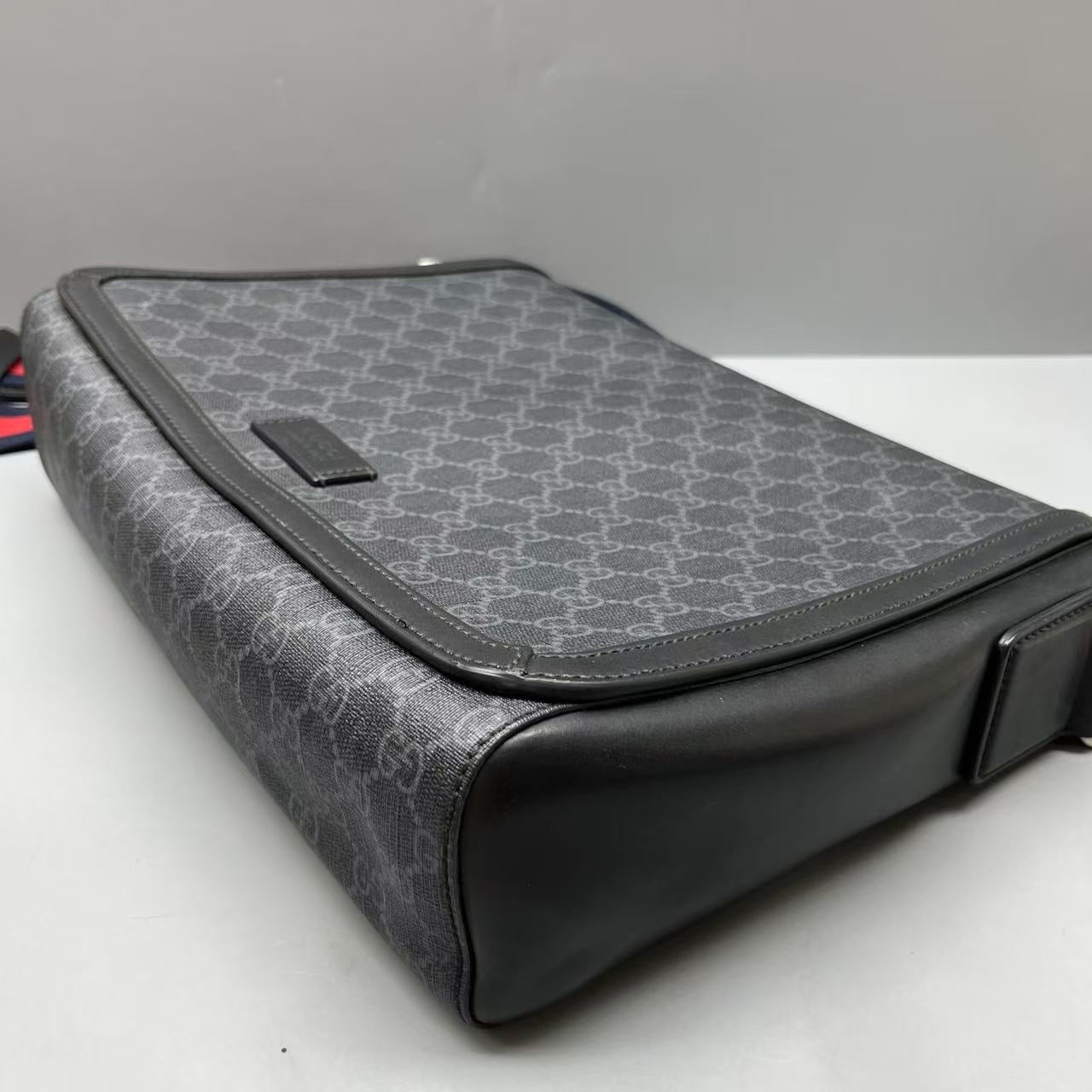 Gucci - GG Supreme Messenger Bag - GG Supreme canvas with leather trim - Black - (medium)