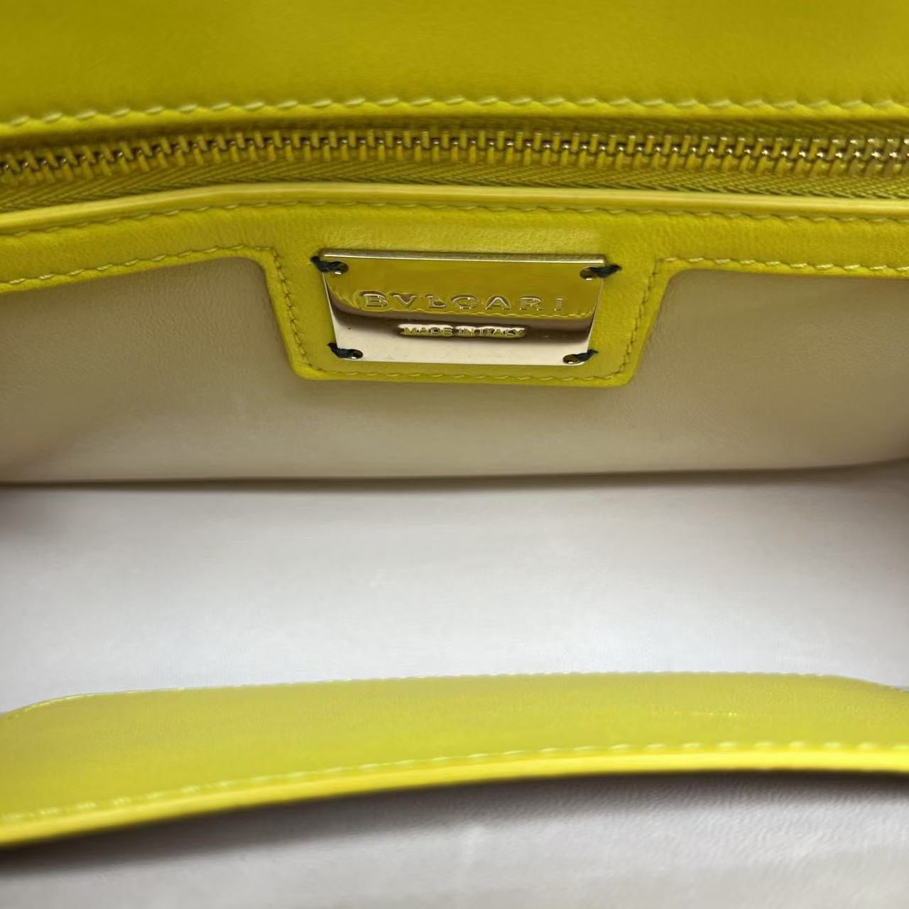 Bvlgari - Serpenti Forever Padded Shoulder Bag - Leather - Yellow - (mini)