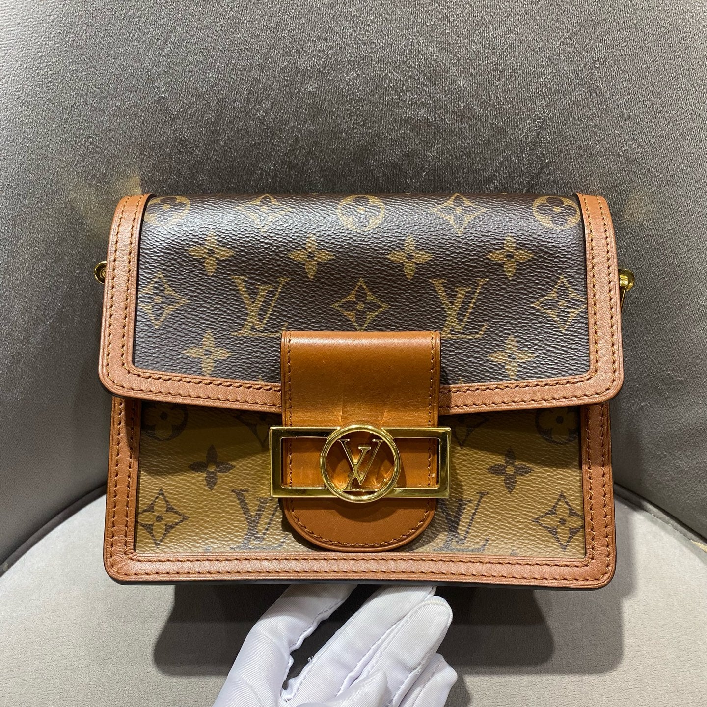Louis Vuitton - Dauphine Small - Monogram coated canvas with natural cowhide leather trim and microfiber lining - Brown - (small)