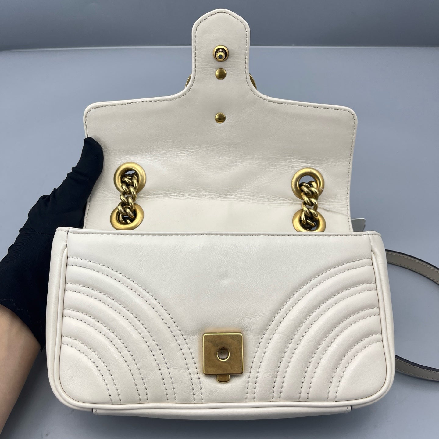 Gucci - GG Marmont Matelassé Mini - Leather - Off-white with Gold-Tone Hardware - (mini)