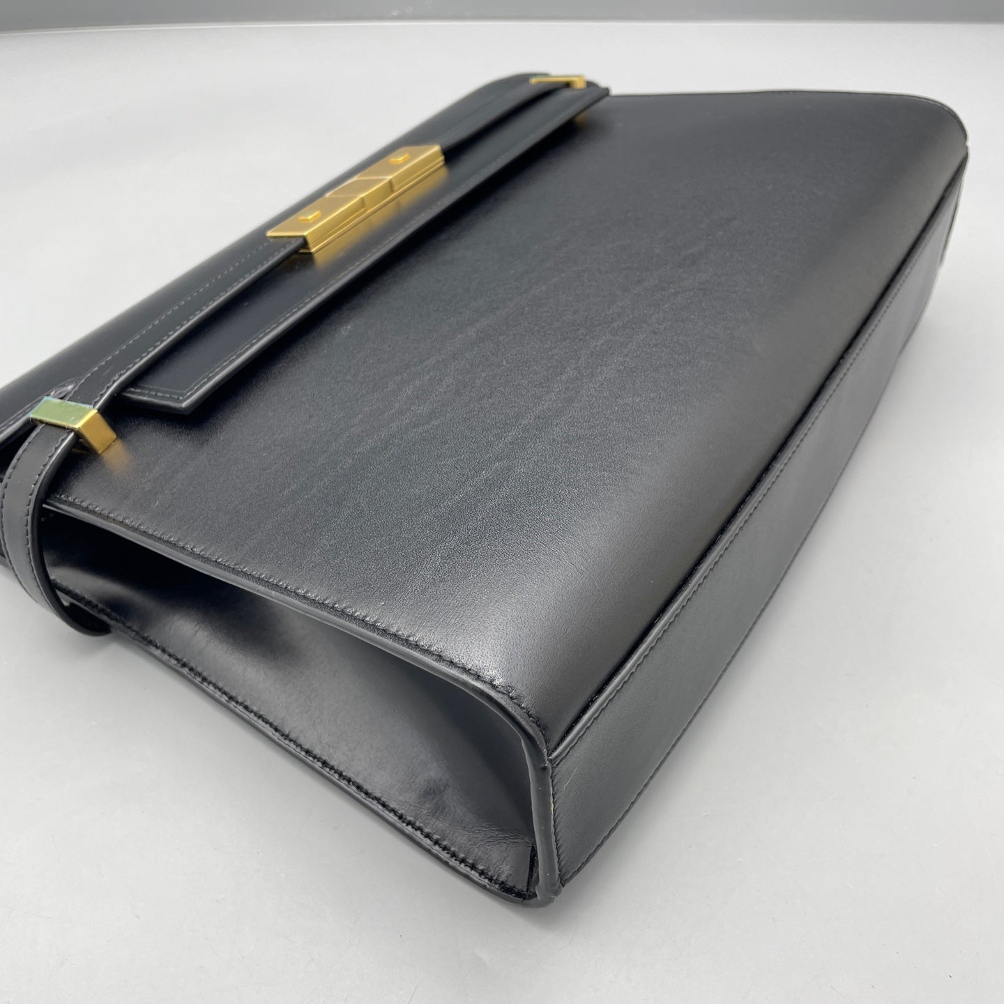 Saint Laurent - Manhattan - Smooth calfskin leather - Black - (medium)