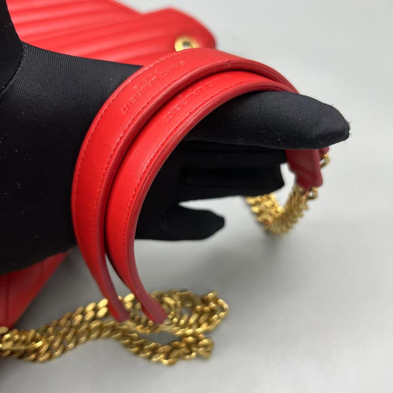 Saint Laurent - Medium Envelope Chain Bag - Leather - Red - (medium)