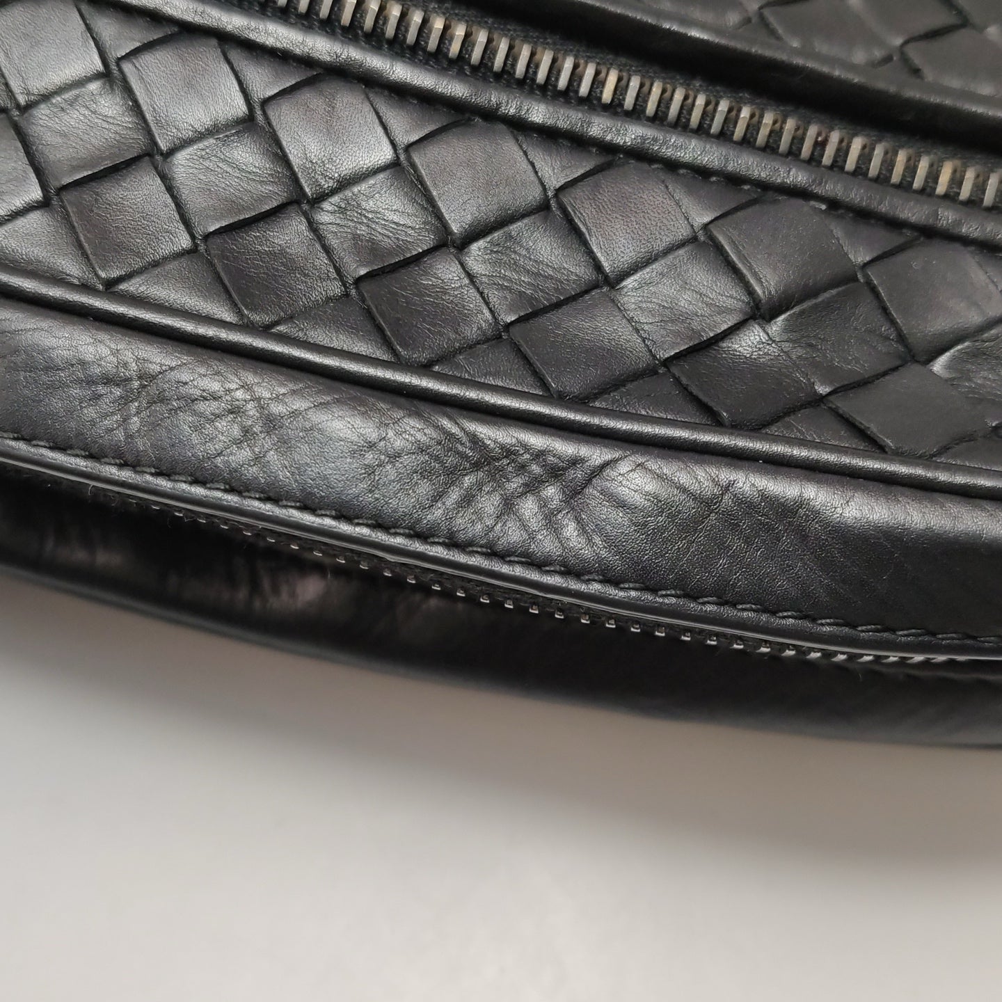 Bottega Veneta - 344776-V4651-2040 - Cowhide leather - Black - (small)