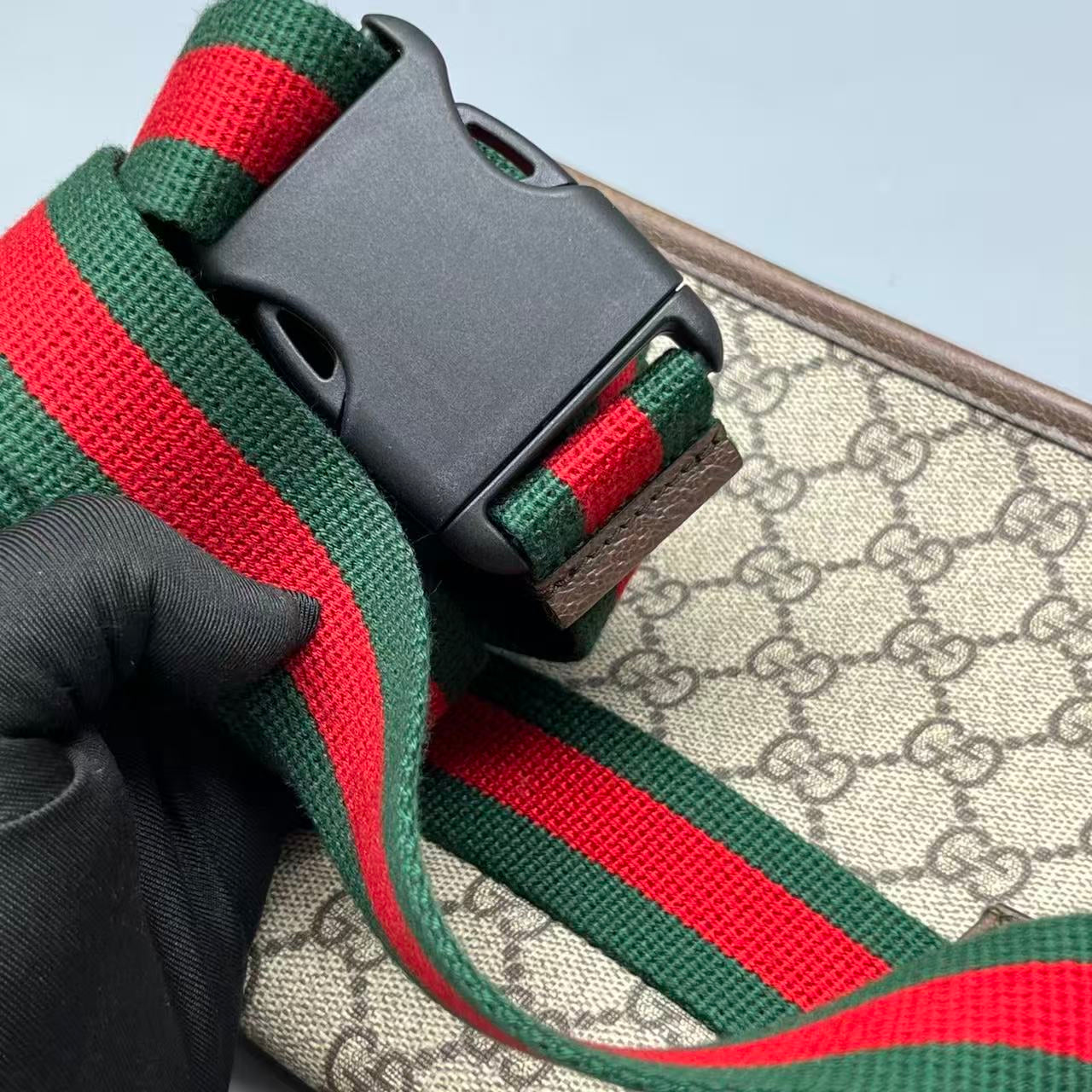 Gucci - Neo Vintage GG Supreme Belt Bag with Tiger Head - GG Supreme canvas with leather trim - Beige with Brown trim and Green/Red Web - (Medium)