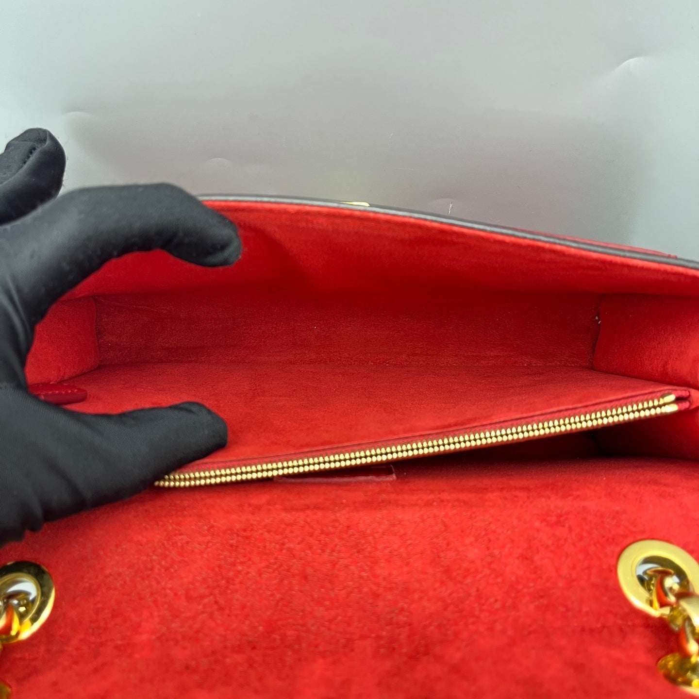 Louis Vuitton - Victoria Chain Bag - Monogram coated canvas and grained leather - Brown and Red - (medium)