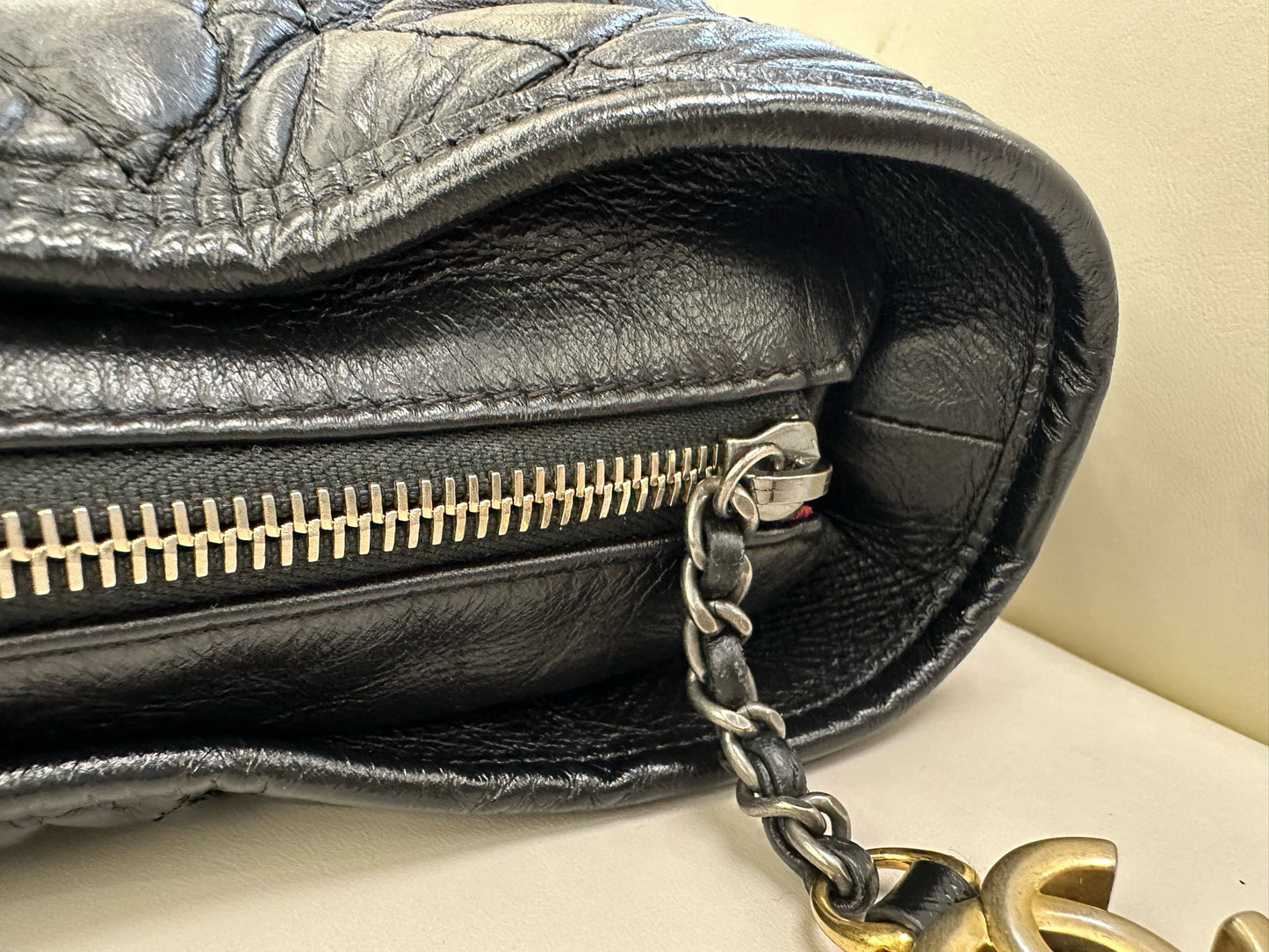 Chanel - Gabrielle Hobo Bag - Calfskin leather - Black - (Large)