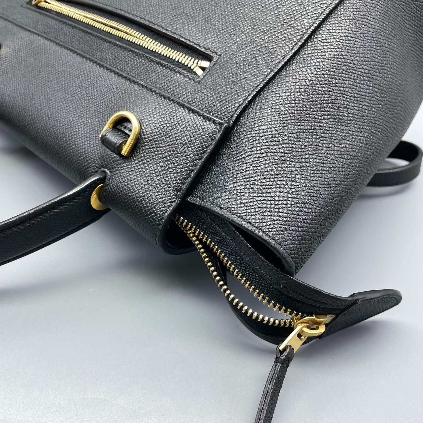 Celine - Belt Bag - Grained calfskin leather - Black - (small)