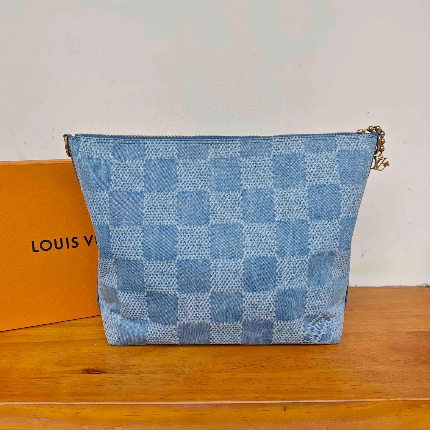 Louis Vuitton - Vagabond Hobo - Denim and leather - Blue - (Large)