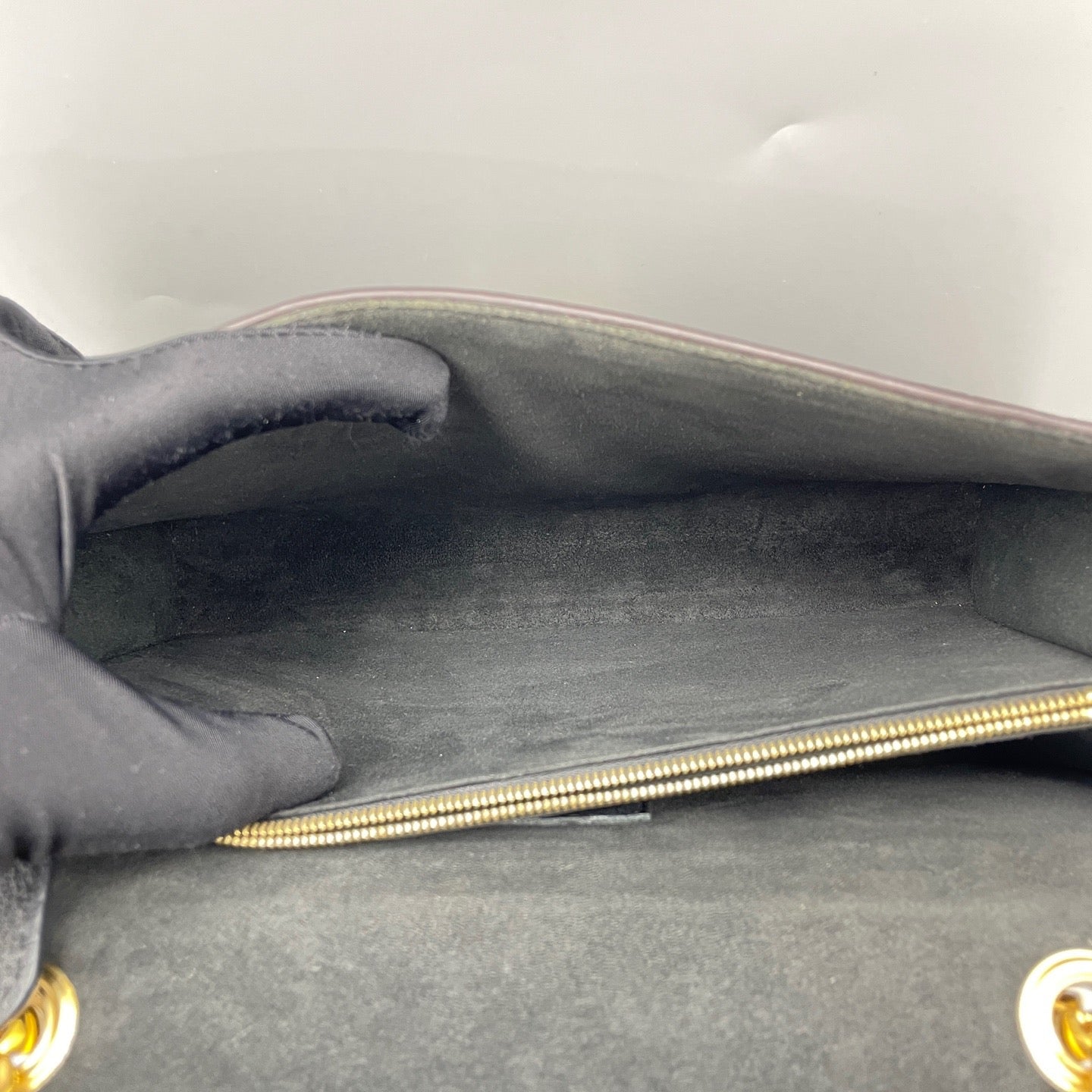Louis Vuitton - Victoria Chain Bag - Monogram coated canvas with grained leather trim - Brown and Black with Gold-Tone Hardware - (Medium)