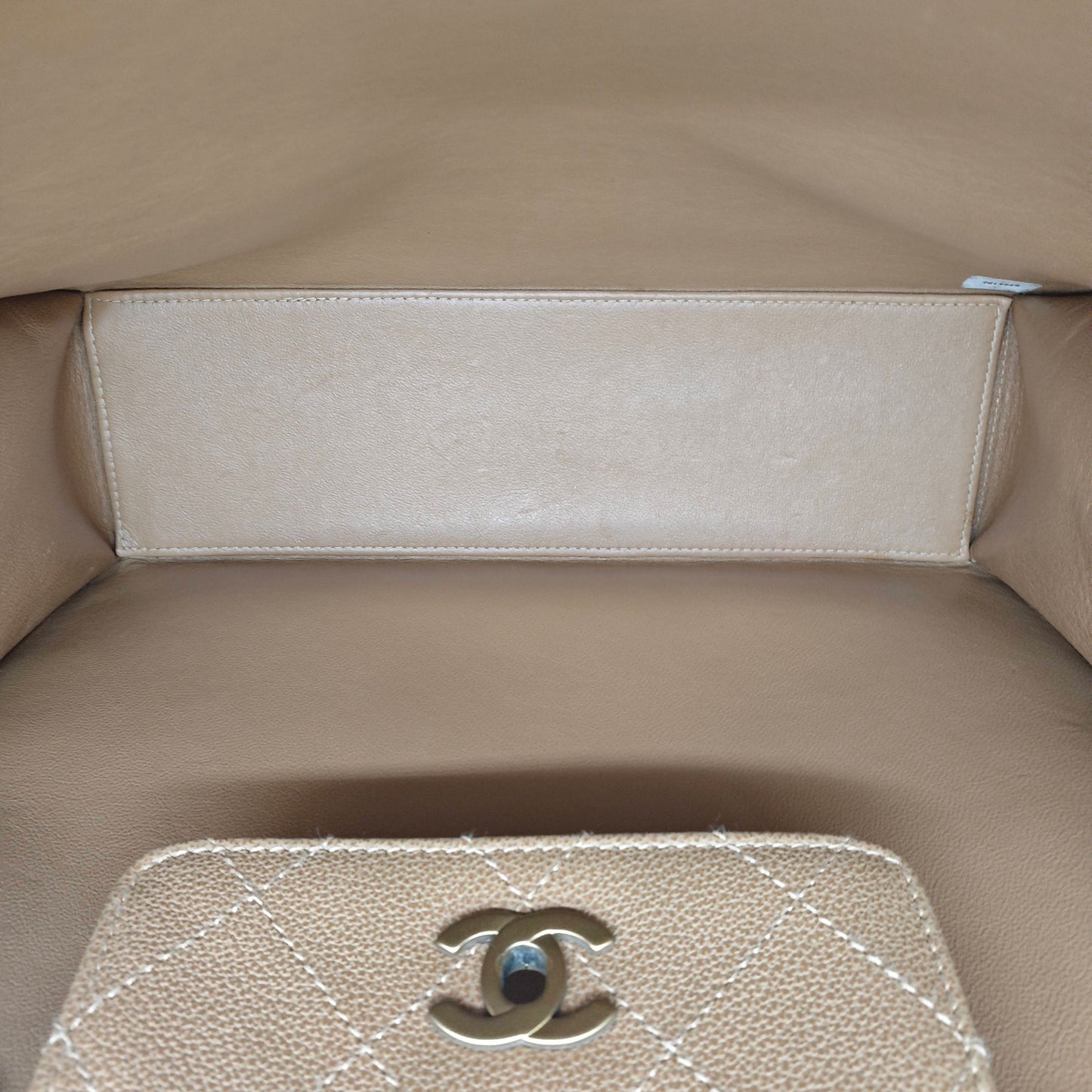 Chanel - Outseam Quilted Flap Shoulder Bag - Grained calfskin leather - Caramel - (Medium)