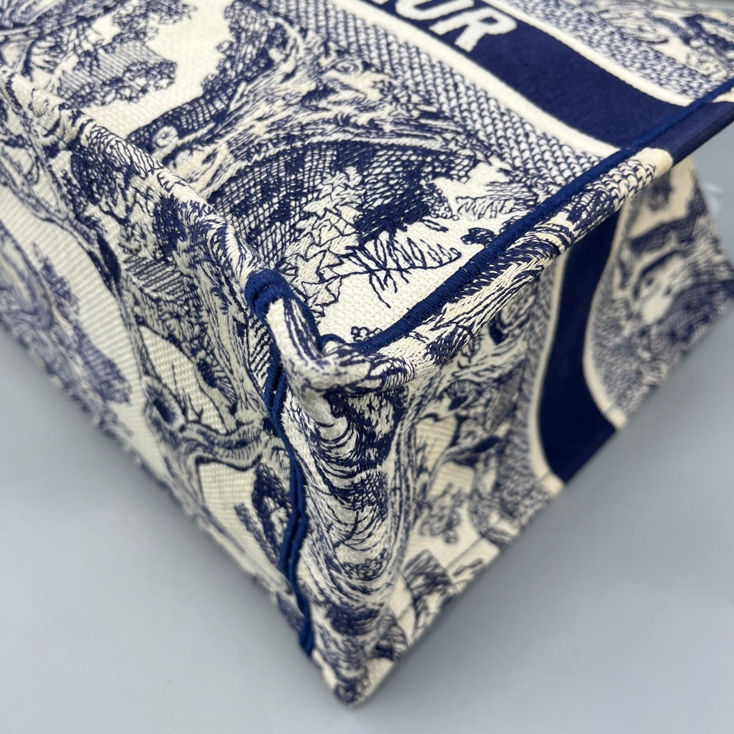Dior - Book Tote - Embroidered canvas - Navy Blue and Off-White - (Medium)
