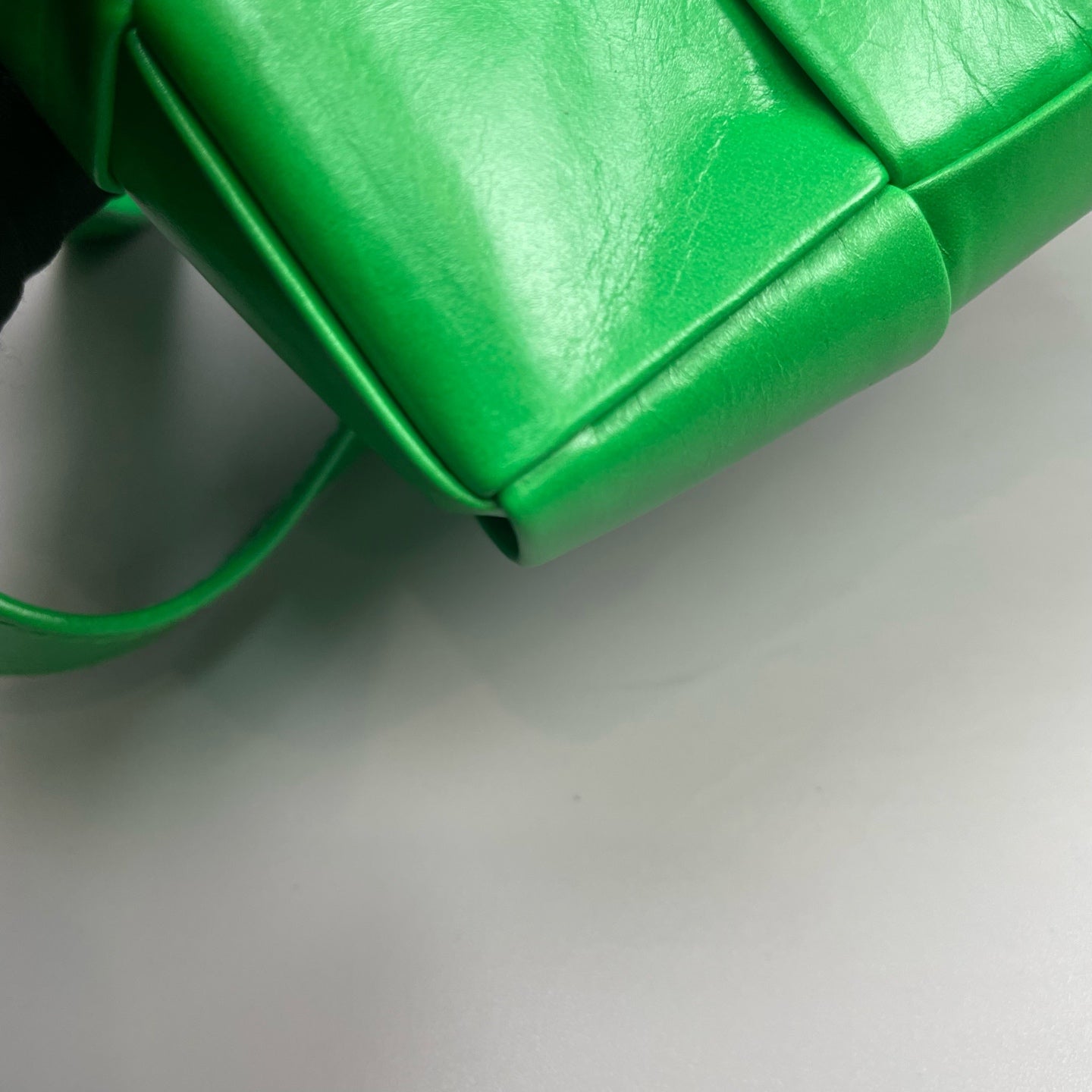 Bottega Veneta - Cassette - Oil-waxed full-grain leather - Green - (mini)