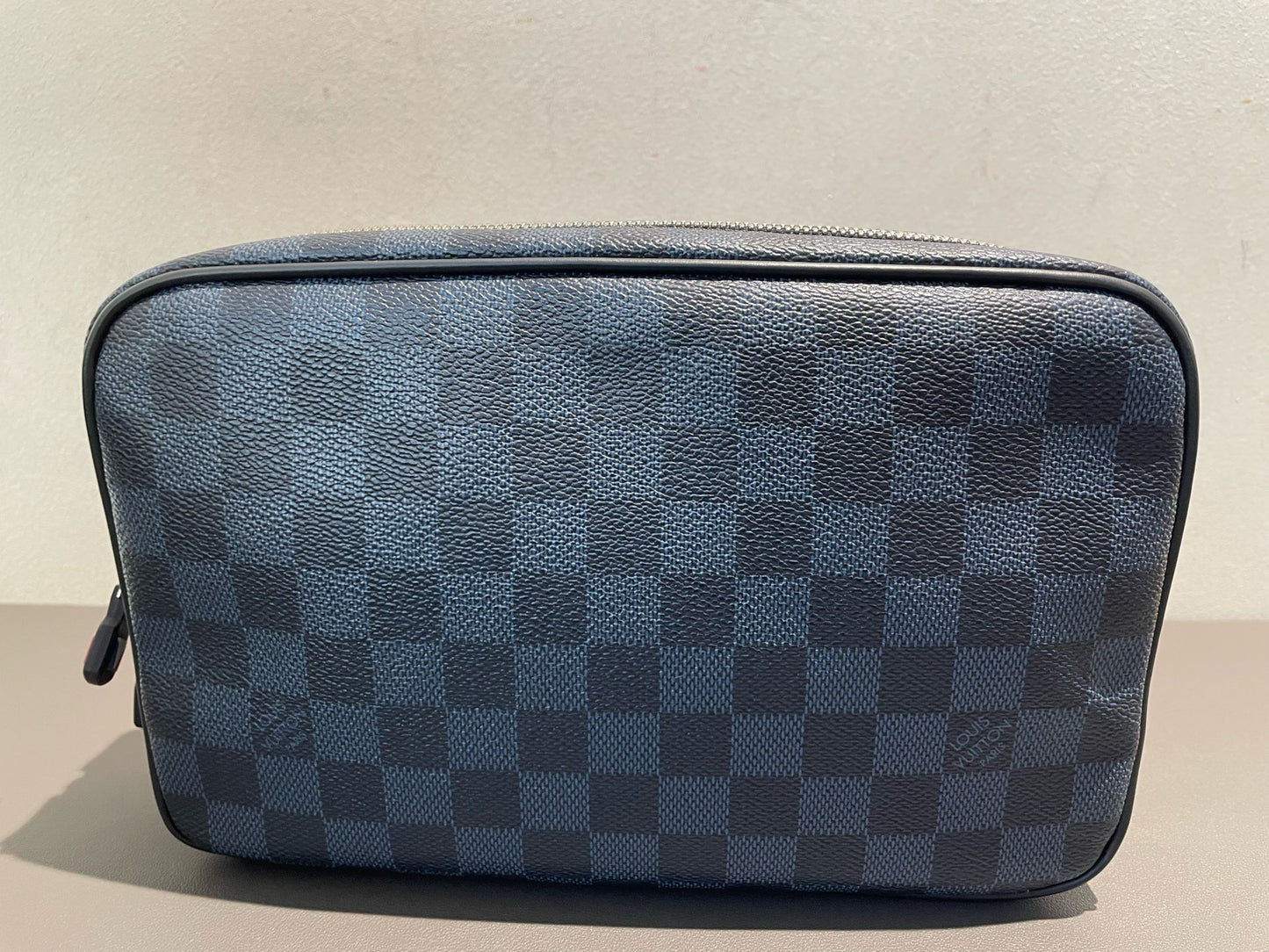 Louis Vuitton - America's Cup Regatta Limited Edition Toiletry Pouch - Damier Graphite coated canvas - Black - (small)