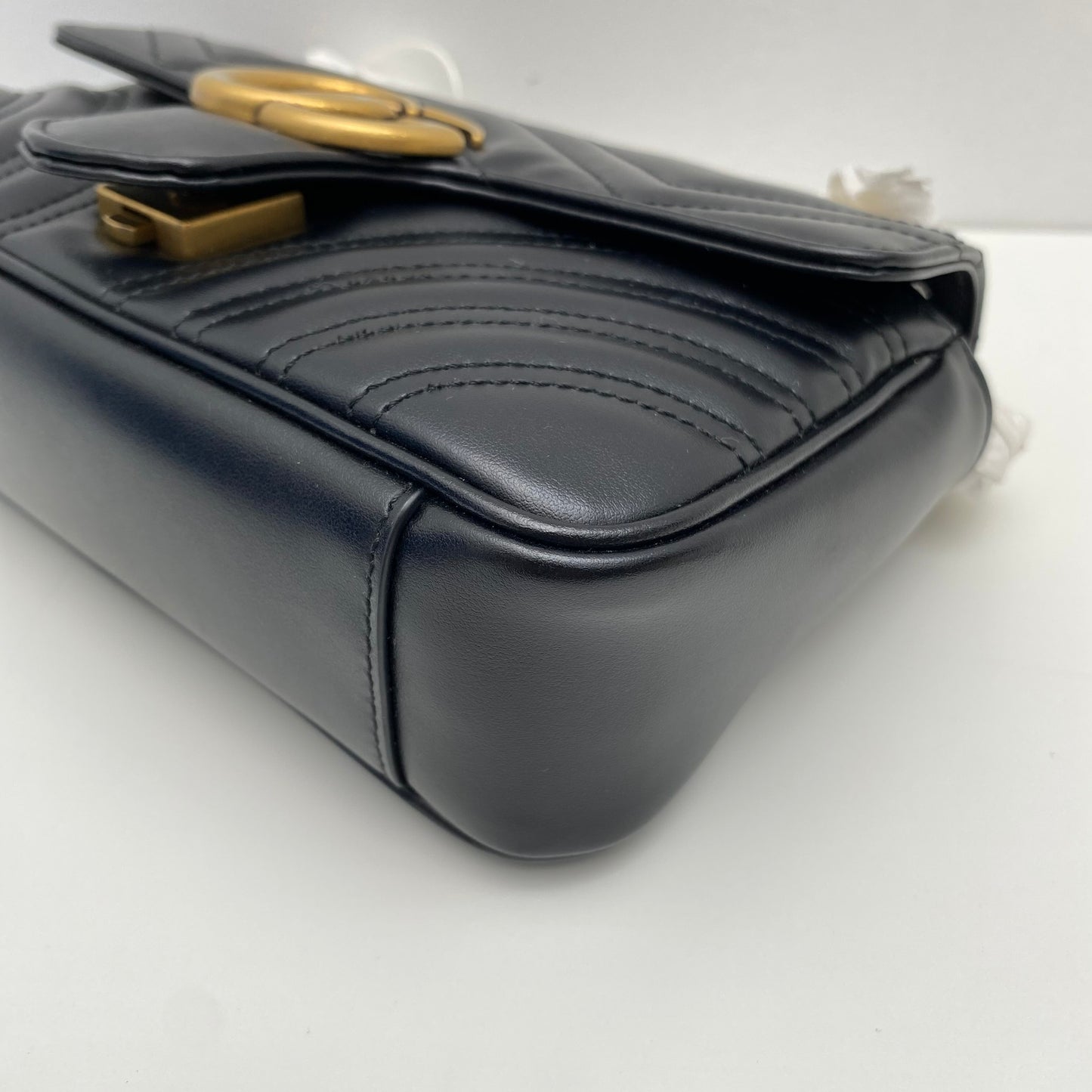 Gucci - GG Marmont Matelassé Mini Bag - Calfskin leather - Black - (Mini)
