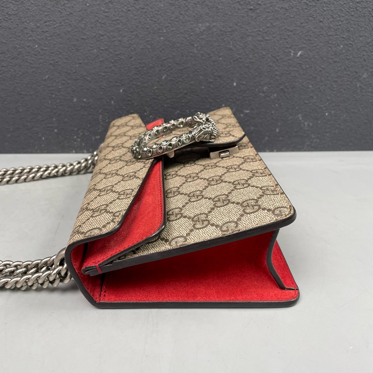 Gucci - Dionysus GG Supreme Canvas Chain Shoulder Bag - Coated canvas with leather and suede trim - Beige and Red - (medium)