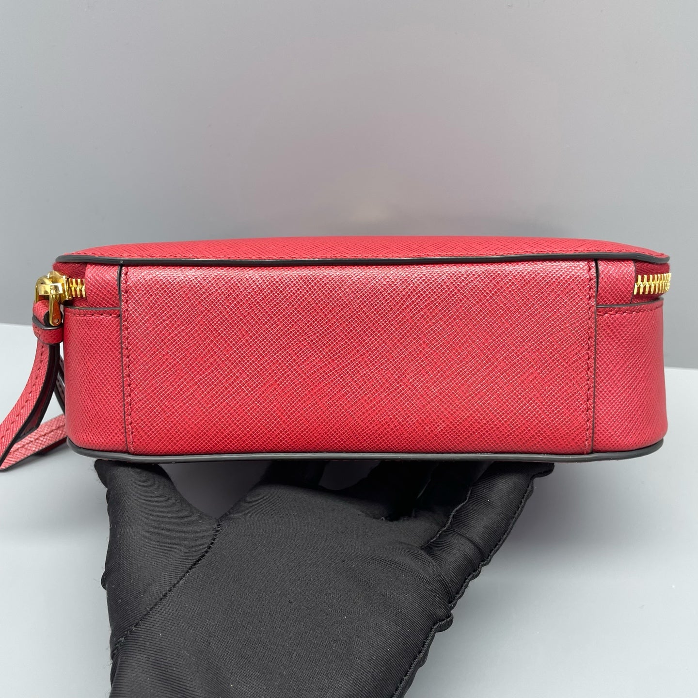 Prada - Odette Half-Moon Bag - Saffiano leather - Red - (mini)