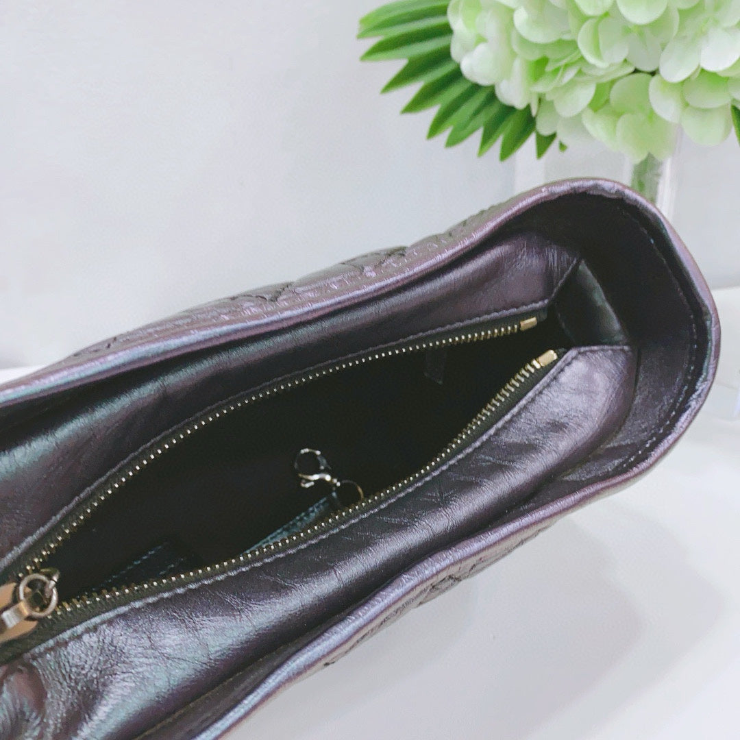 Chanel - Gabrielle Hobo Bag (Small) - Aged calfskin and iridescent calfskin leather - Black with iridescent sheen - (Small)