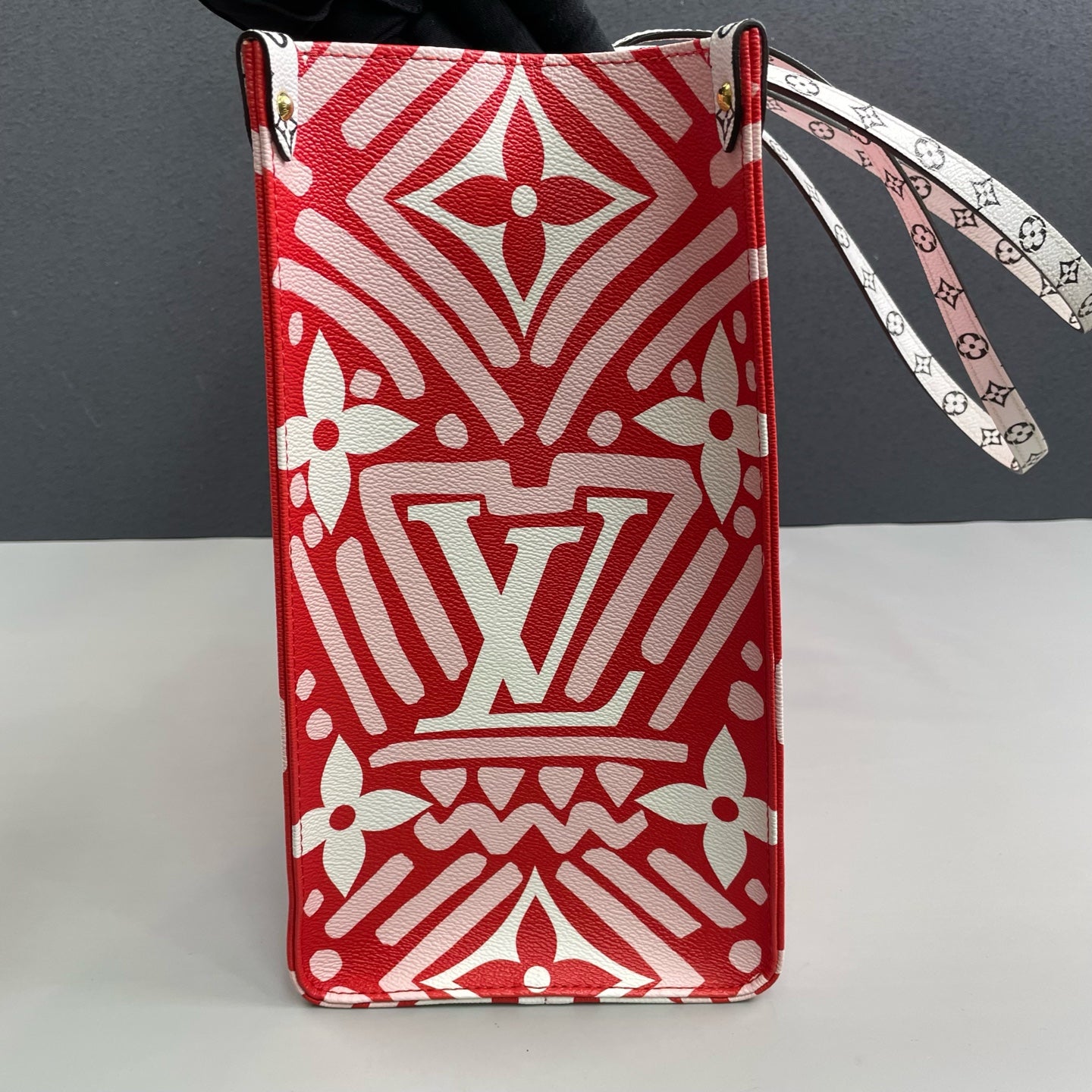 Louis Vuitton - OnTheGo Tote Qixi Limited Edition Graffiti - Coated canvas with leather trim - Red - (Large)