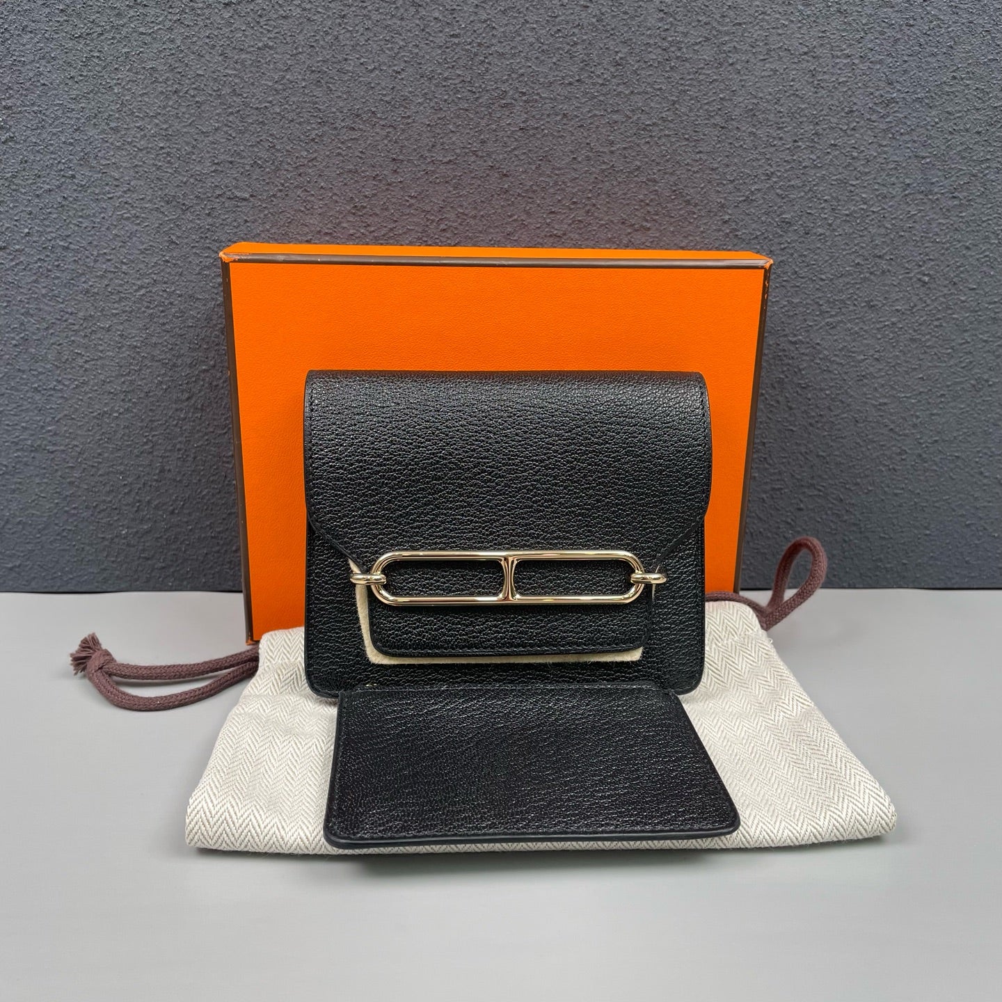 Hermès - Roulis 2-in-1 Belt Bag - Leather - Black with Gold-Tone Hardware - (mini)