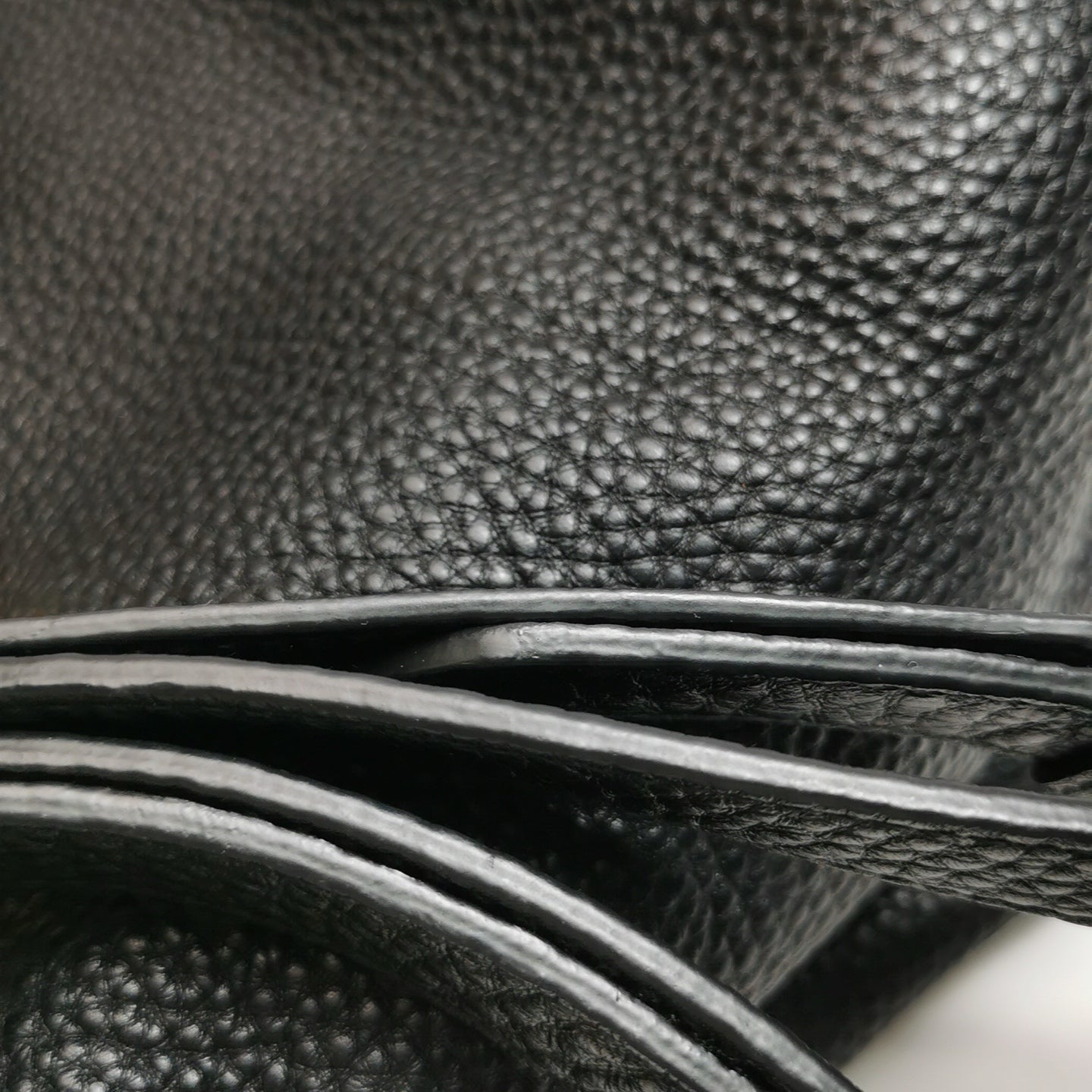 Prada - Double Handle Tote - Pebbled leather - Black - (medium)
