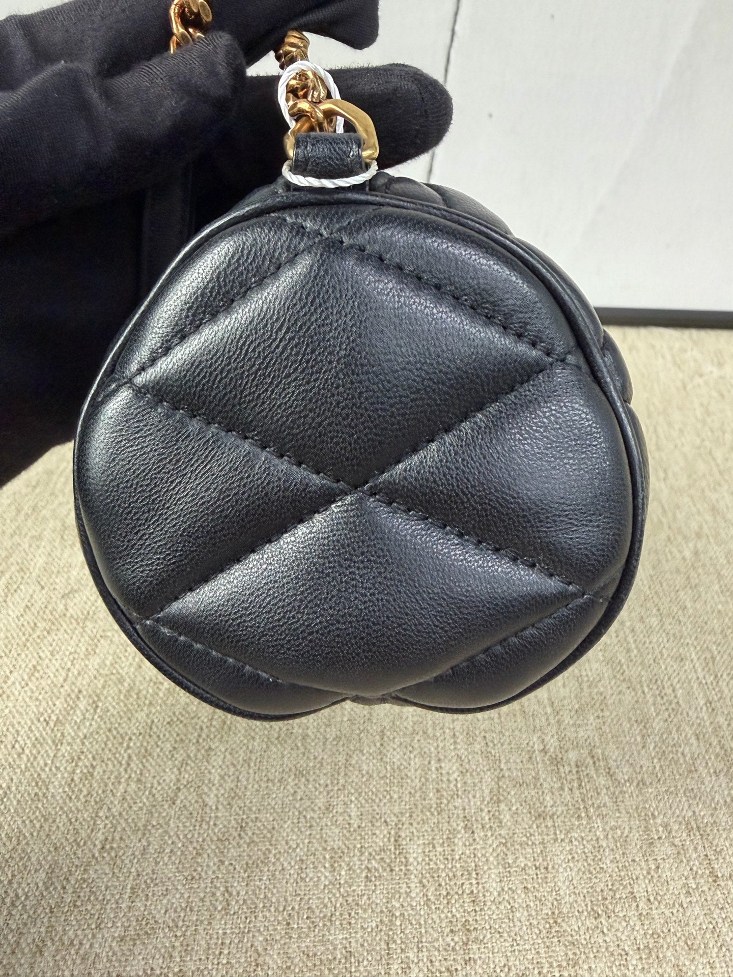 Saint Laurent - Sade Puffer Small Cylindrical Shoulder Bag - Leather - Black - (mini)