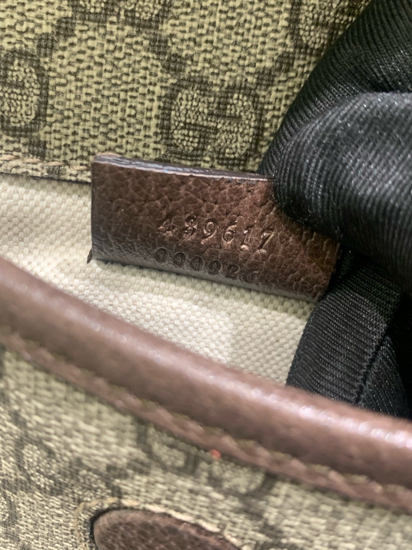 Gucci - Neo Vintage Messenger/Belt Bag - GG Supreme coated canvas with leather trim - Ebony Brown - (small)