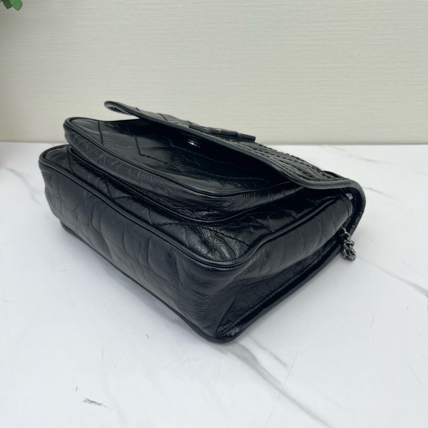 Saint Laurent - Niki Chain Bag - Crinkled vintage leather - Black - (small)