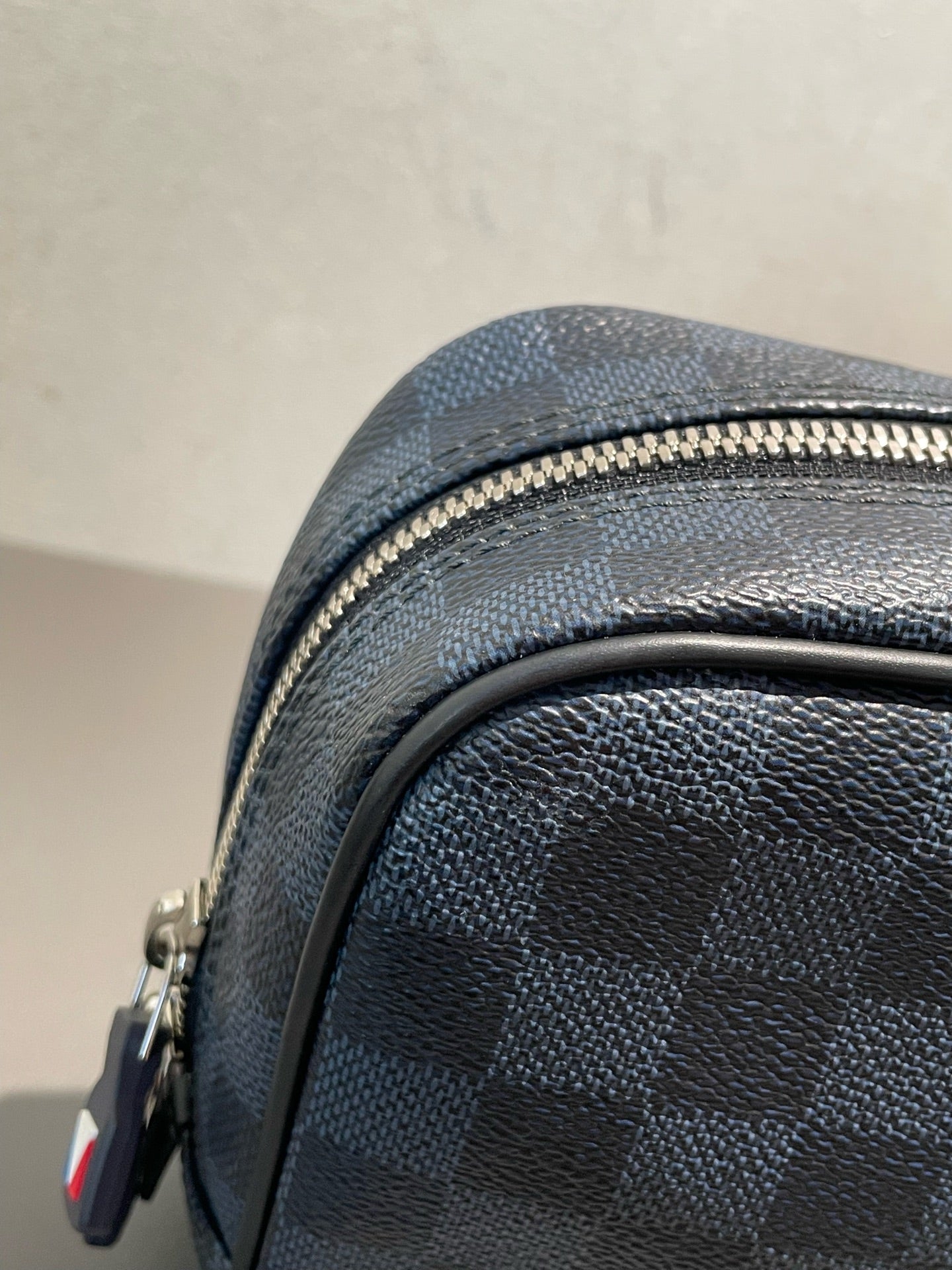 Louis Vuitton - America's Cup Regatta Limited Edition Toiletry Pouch - Damier Graphite coated canvas - Black - (small)