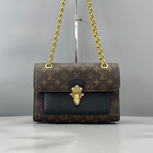 Louis Vuitton - Victoria Chain Bag - Monogram coated canvas with leather trim - Brown - (Medium)