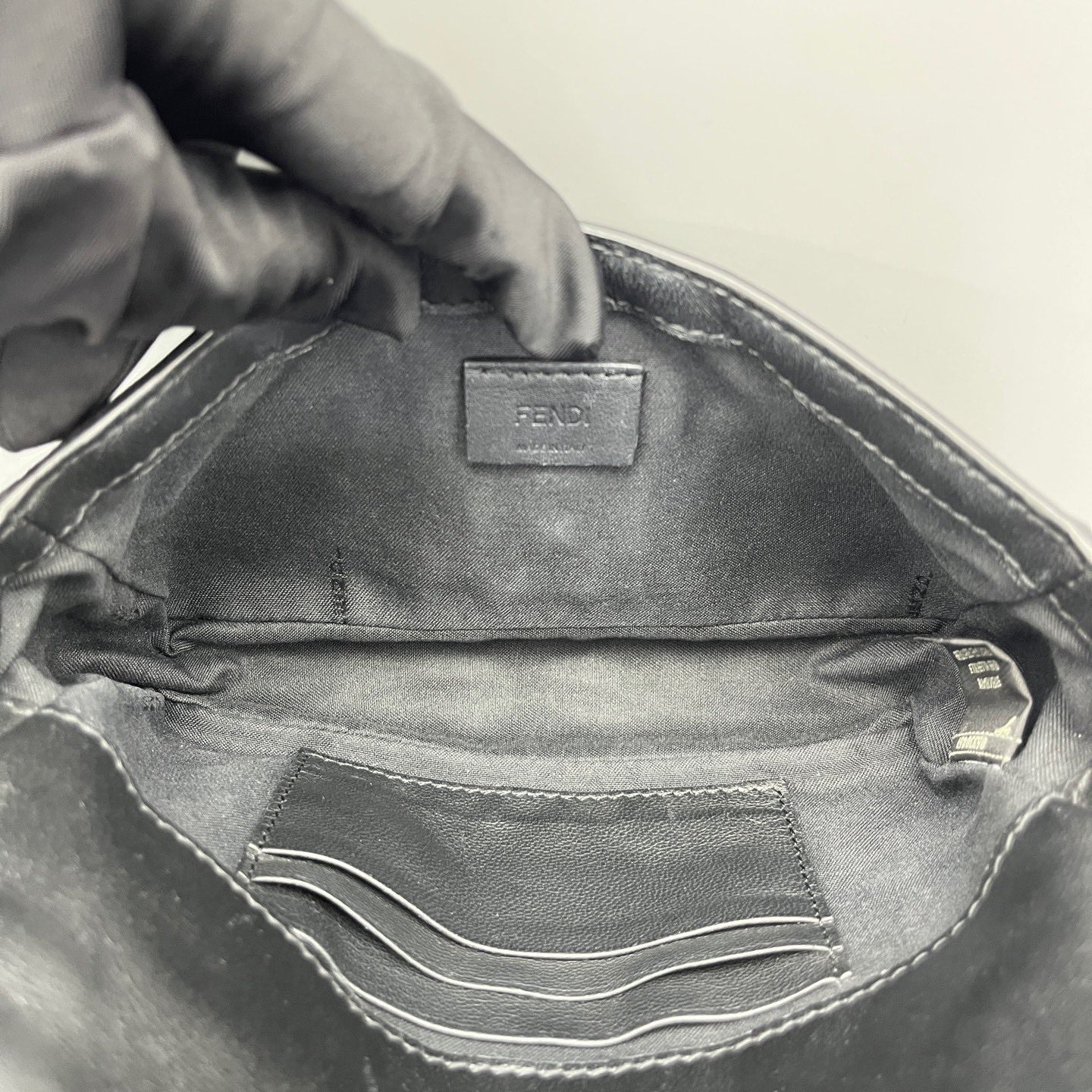 Fendi - Baguette - Leather - Black - (mini)