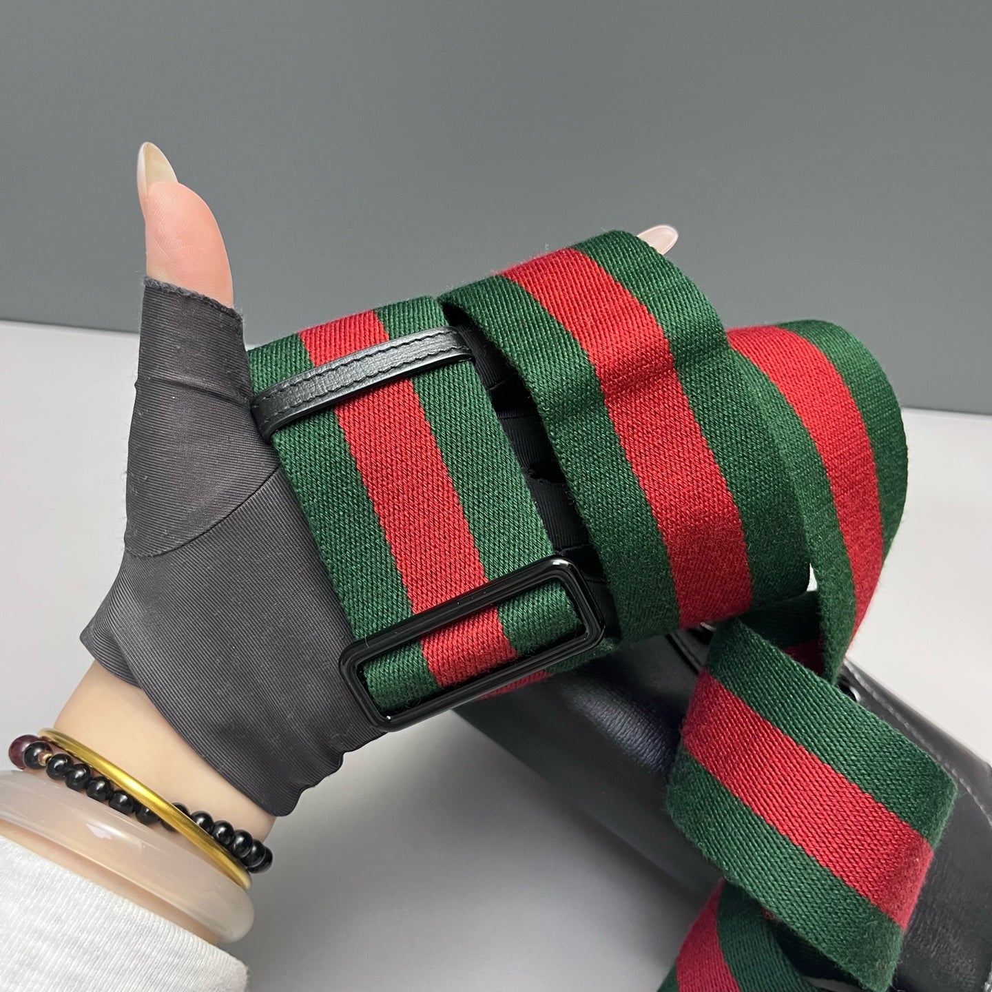 Gucci - Horsebit 1955 Wallet on Chain (WOC) - Grained leather - Black - (mini)