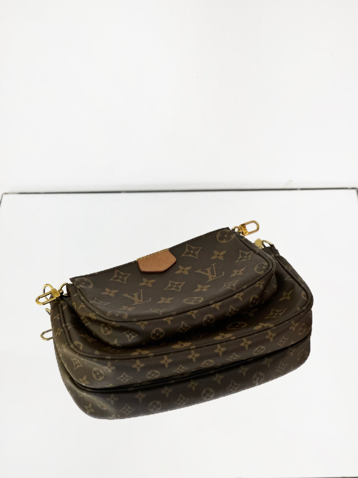 Louis Vuitton - Multi Pochette Accessoires - Monogram coated canvas with natural cowhide leather trim and textile strap - Brown (Monogram canvas) with Khaki Green strap - (Small)