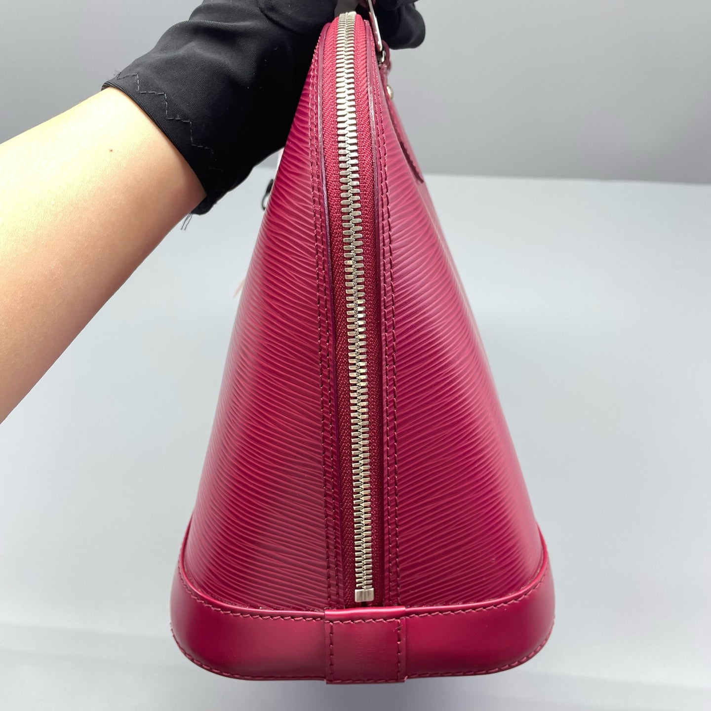 Louis Vuitton - Alma MM - Epi leather - Burgundy - (Medium)
