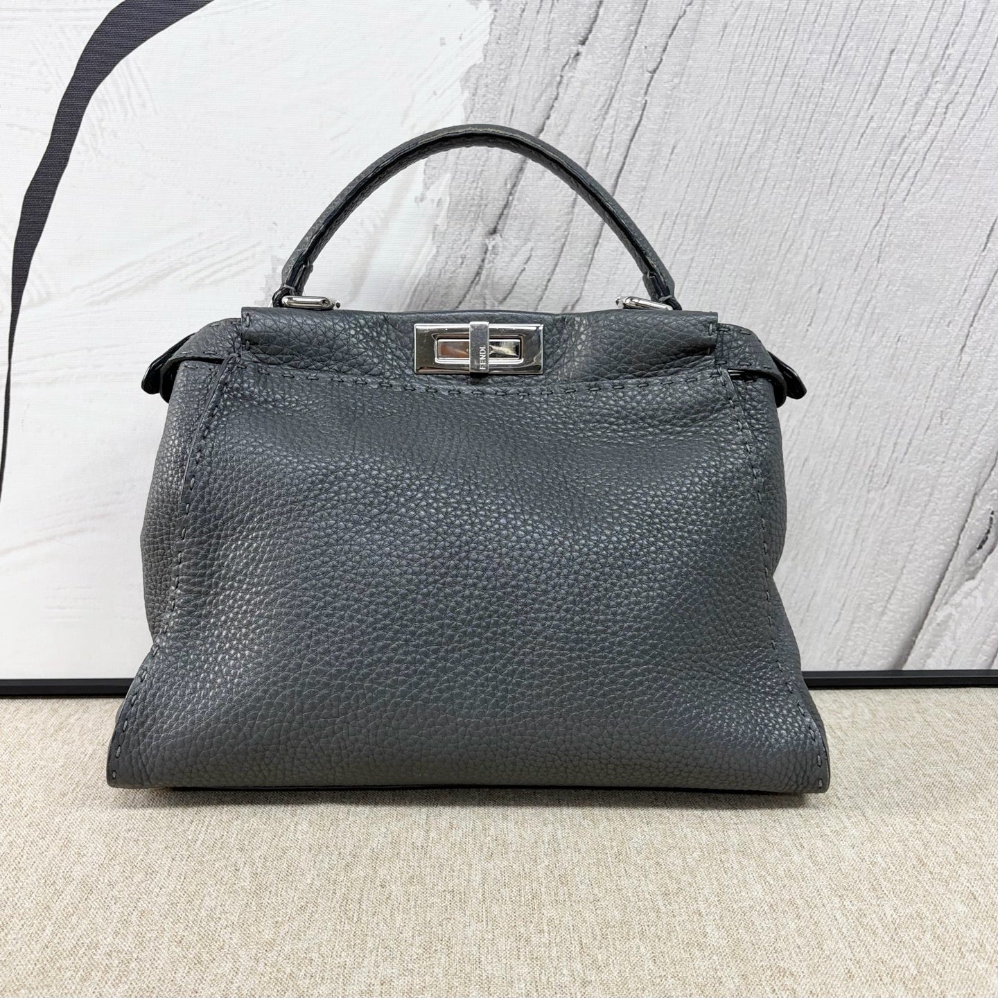 Fendi - Peekaboo - Grained leather - Grey with Silver-Tone Hardware - (Medium)