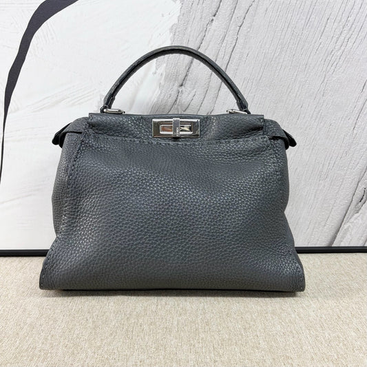 Fendi - Peekaboo - Grained leather - Grey with Silver-Tone Hardware - (Medium)