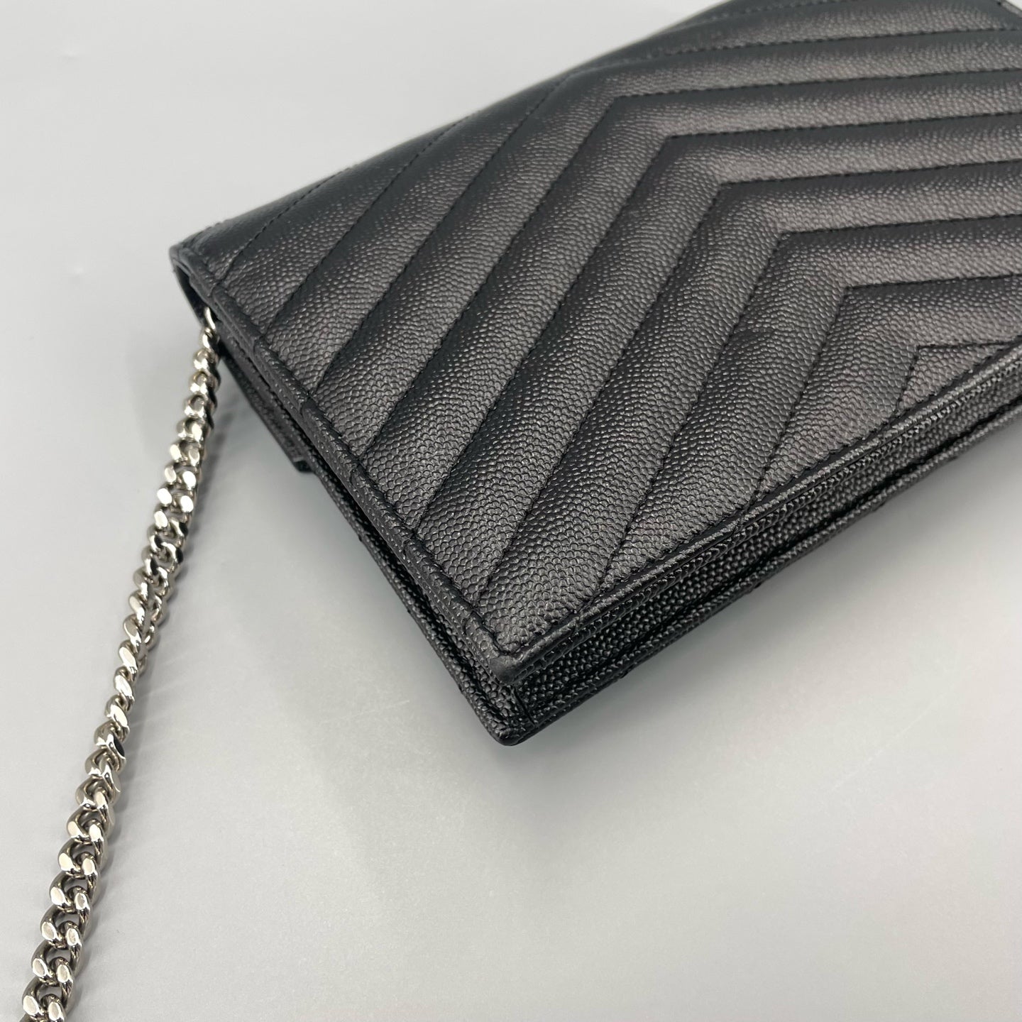 Saint Laurent - Envelope Bag Small - Calfskin leather - Black with Silver-Tone Hardware - (small)