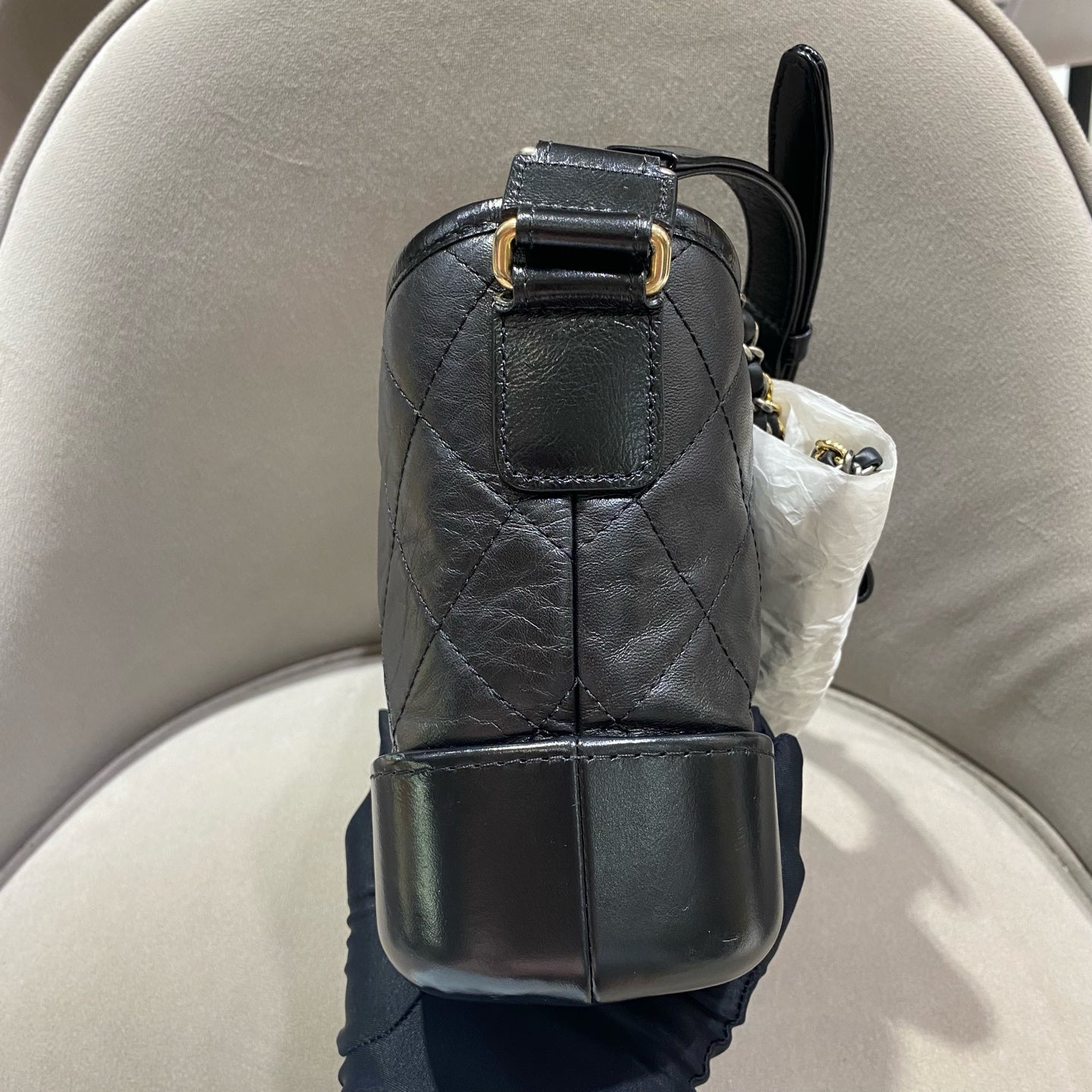 Chanel - Gabrielle Hobo Bag Small - Aged calfskin leather and smooth calfskin leather - Black with Gold-Tone Hardware - (small)
