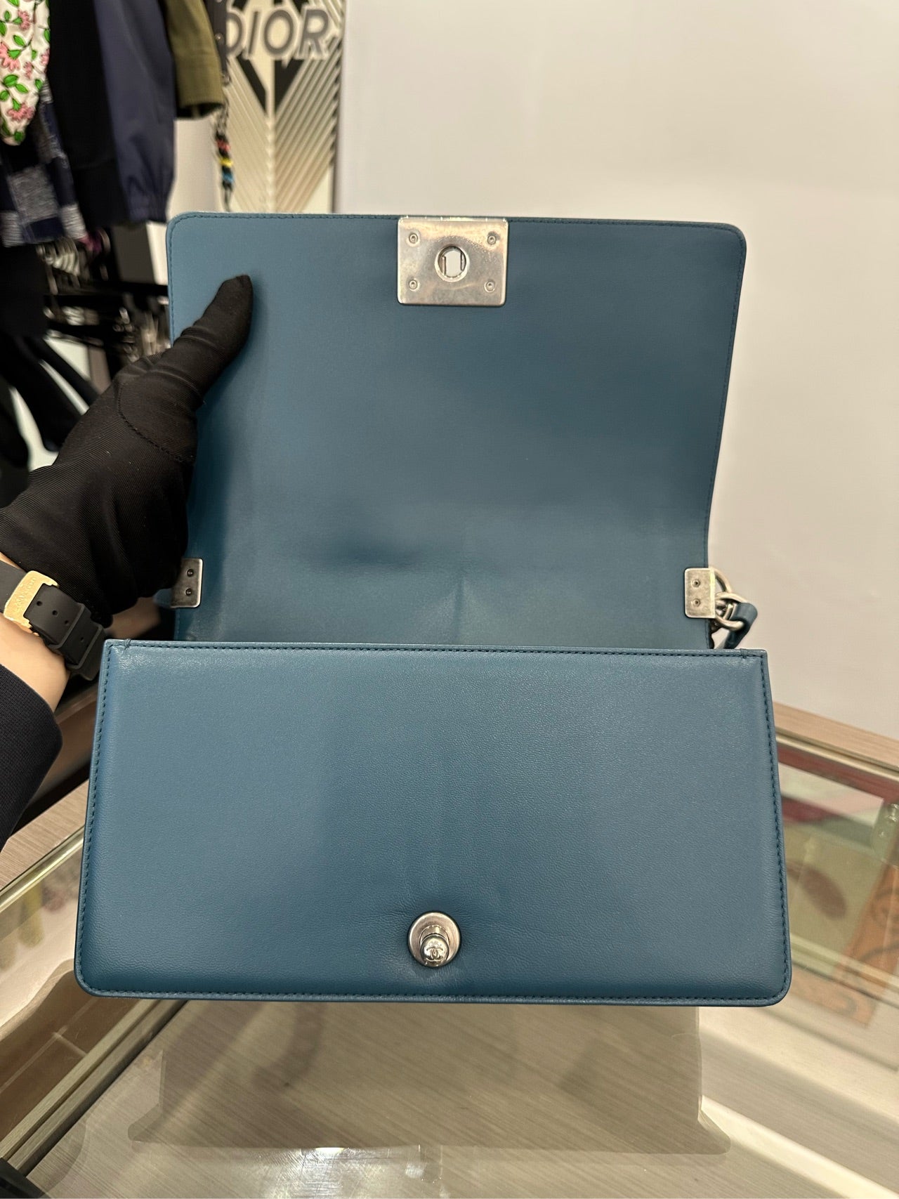 Chanel - Boy Bag Medium - Calfskin leather - Blue - (Medium)