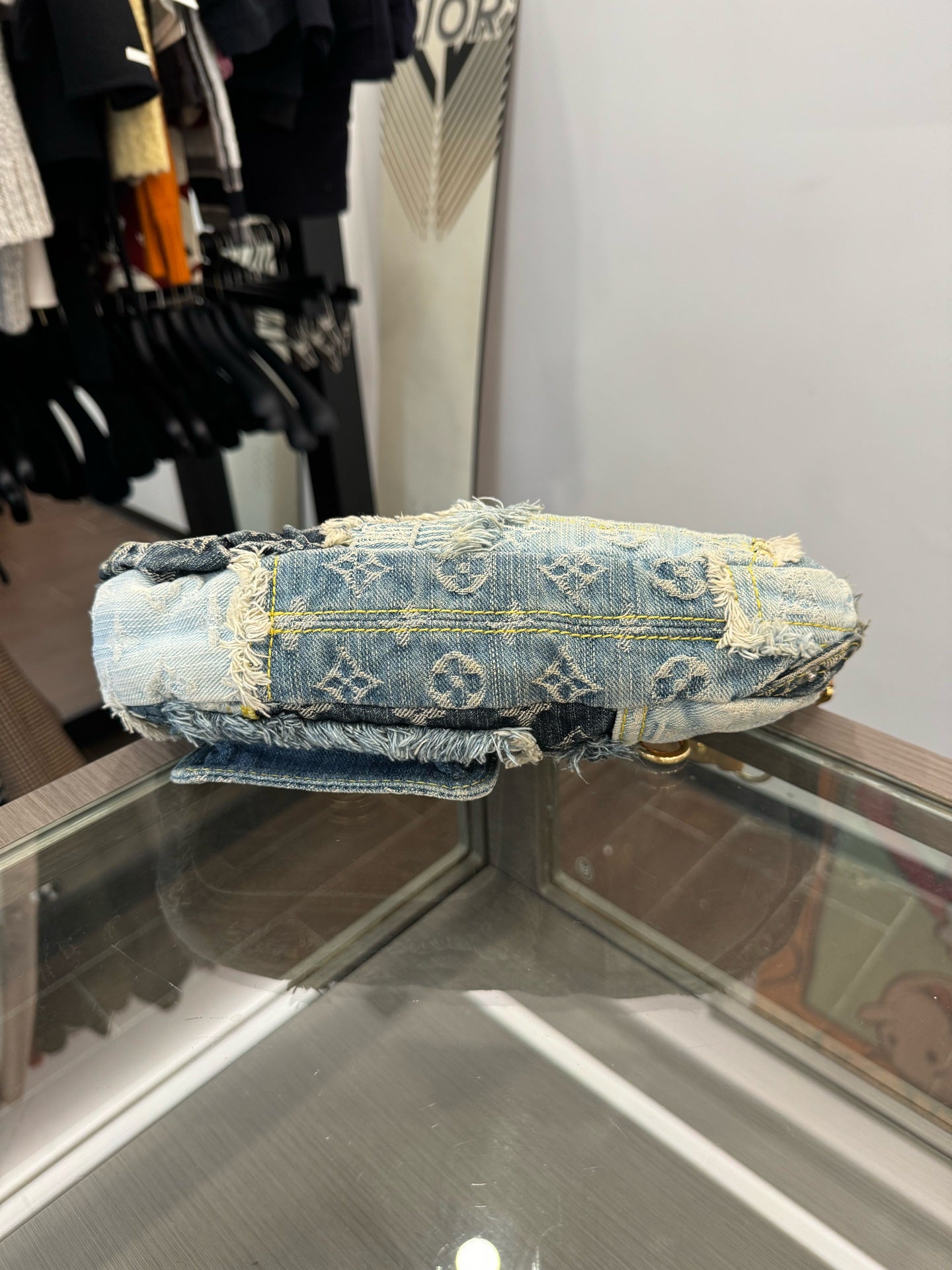 Louis Vuitton - Monogram Denim Distressed Shoulder Bag - Denim - Jeans, Vachetta leather - Blue - (Small)