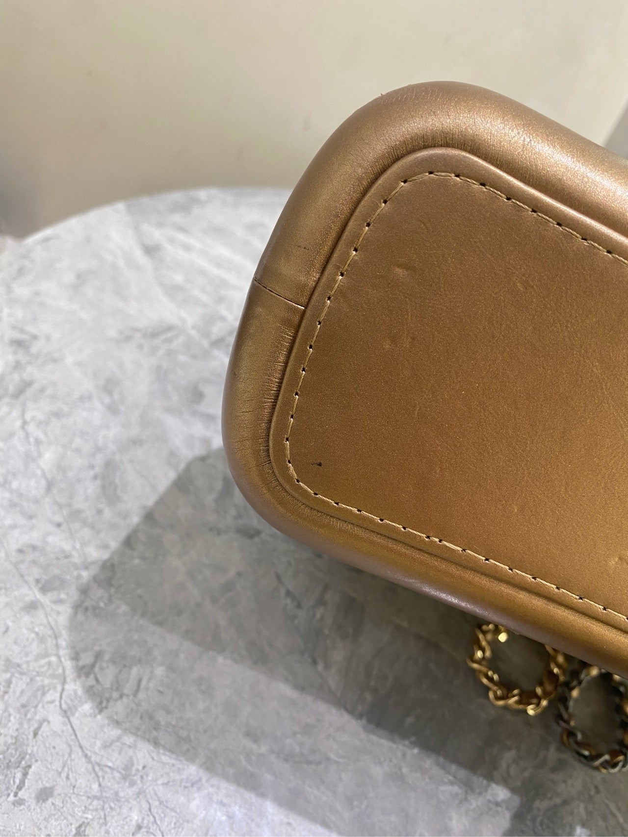 Chanel - Gabrielle Hobo Bag - Aged calfskin and smooth calfskin - Gold - (Medium)