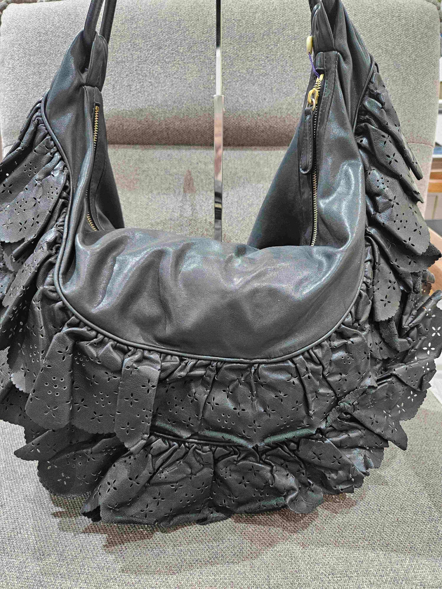 Dior - Petal Shoulder Bag - Leather - Black - (large)