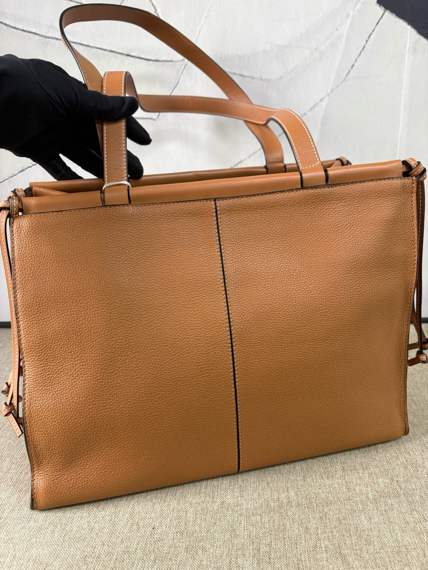 Loewe - Cushion Tote Bag - Grained calfskin leather - Caramel - (Large)