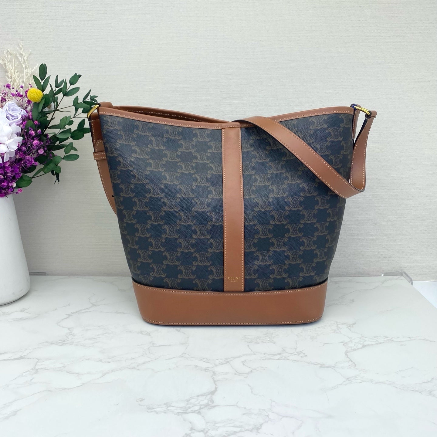 Celine - Cabas Triomphe Tote - Triomphe canvas with tan leather trim - Brown - (medium)