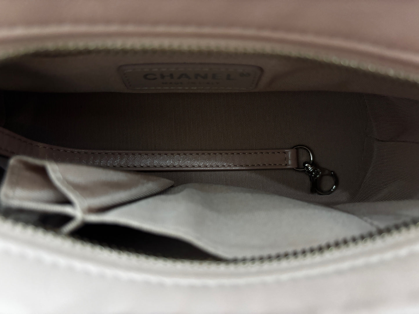 Chanel - Gabrielle Hobo Bag - Calfskin leather - Pink - (Small)