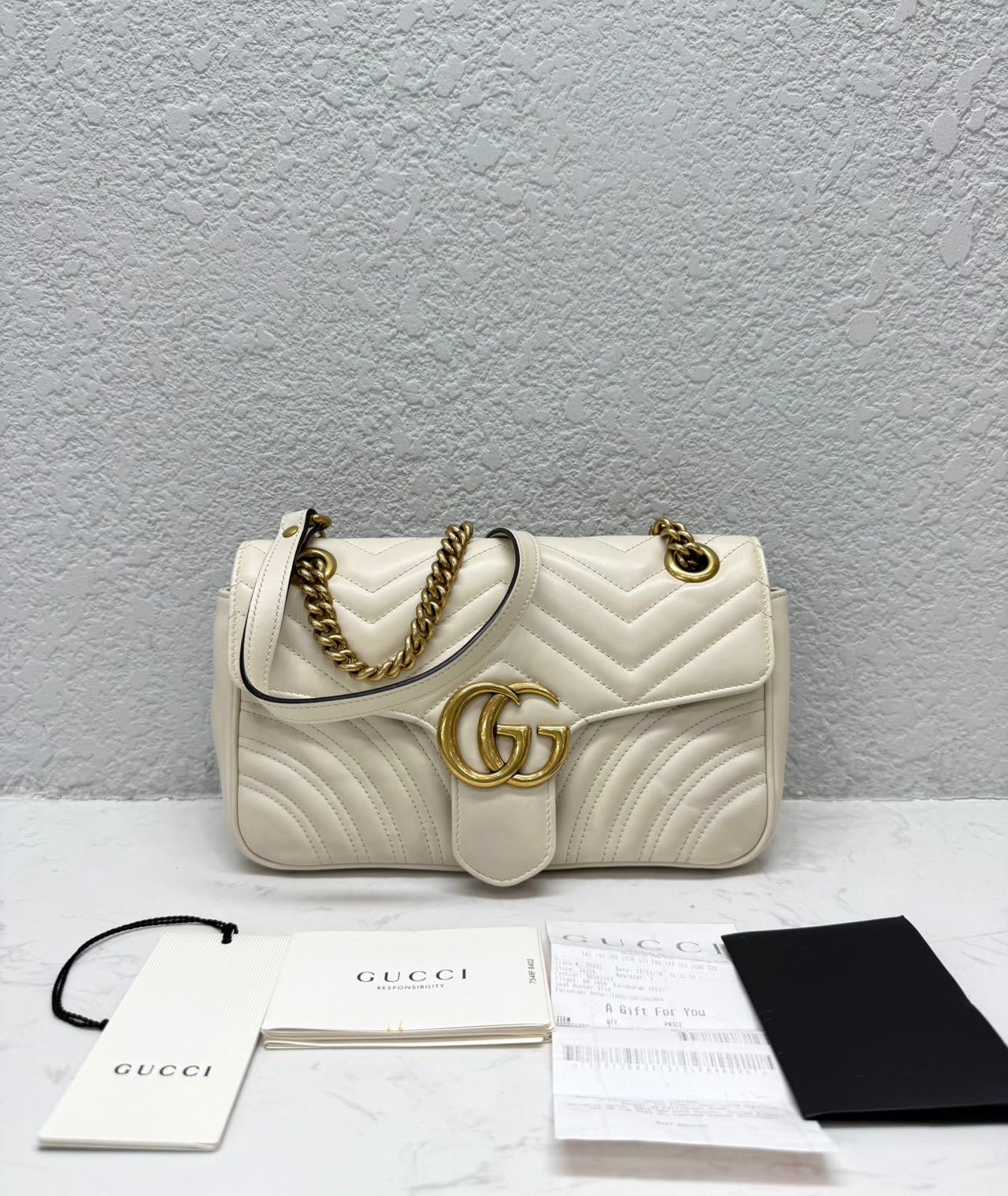 Gucci - GG Marmont Shoulder Bag - Leather - White with Gold-Tone Hardware - (medium)