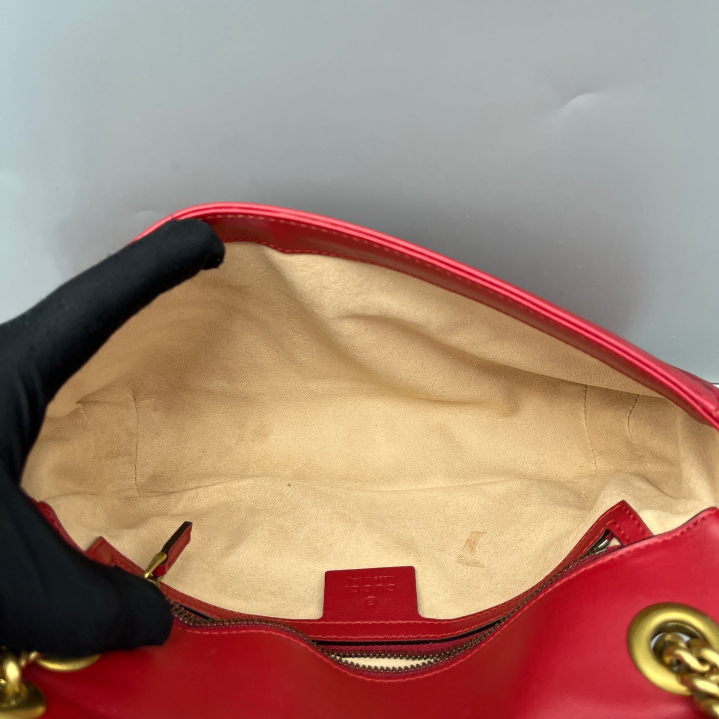 Gucci - GG Marmont Small Matelassé Shoulder Bag - Leather - Red - (Small)