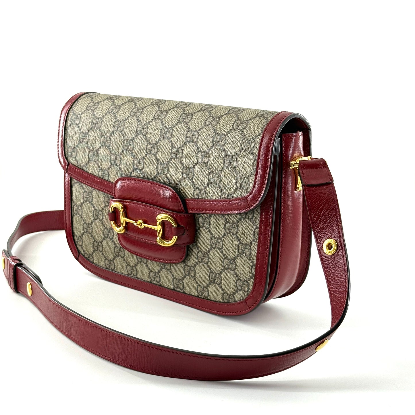 Gucci - 1955 Horsebit Shoulder Bag - GG Supreme coated canvas with red leather trim - Beige and Red - (medium)