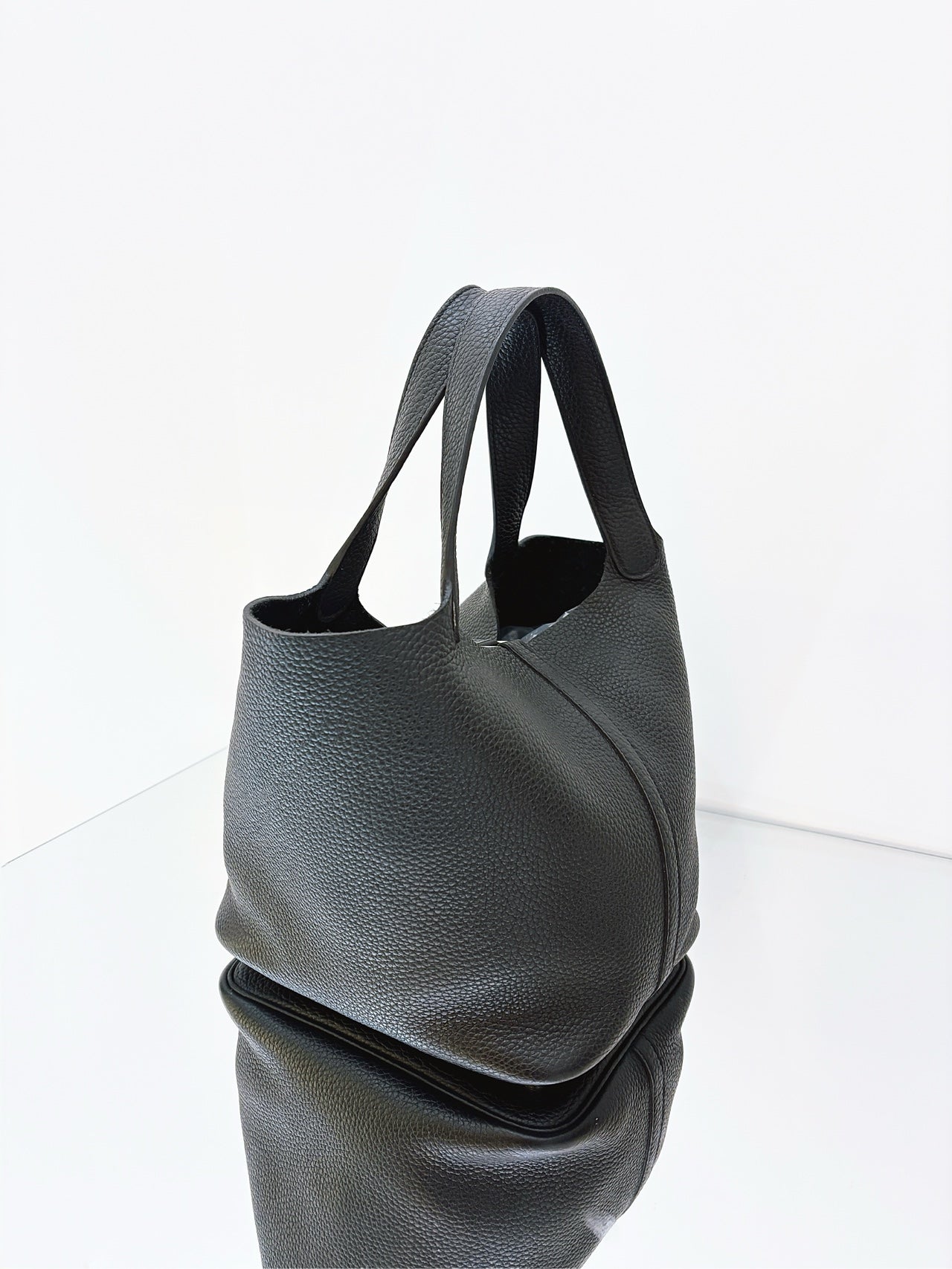 Hermès - Picotin Lock 22 - Leather - Black - (Large)