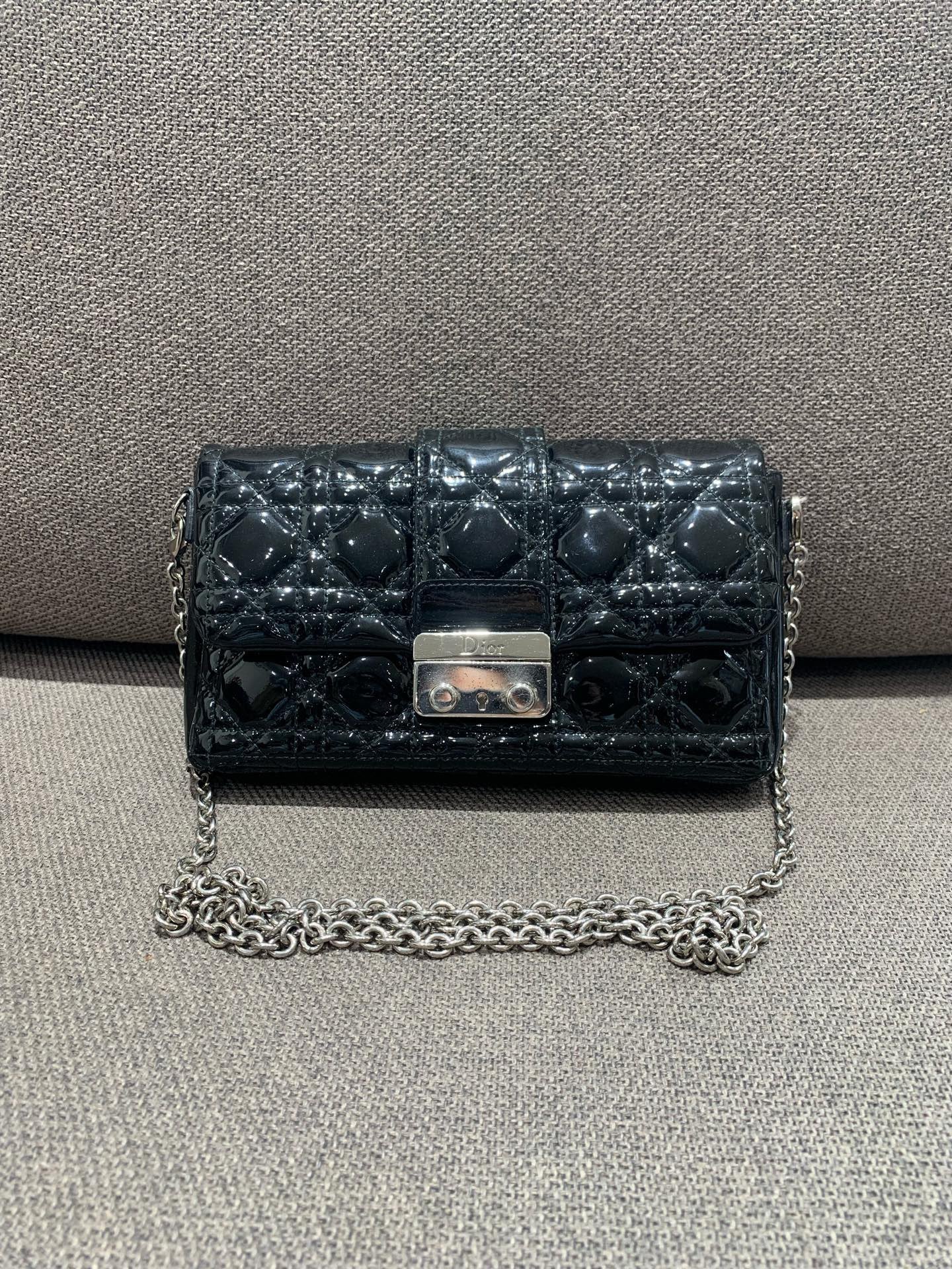 Dior - Lady Dior Wallet on Chain - Patent leather - Black - (mini)